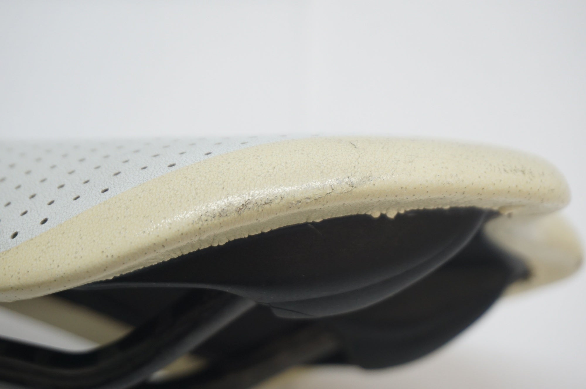 SELLE ITALIA 「セライタリア」 MOST PANTHER FP サドル / 福岡店