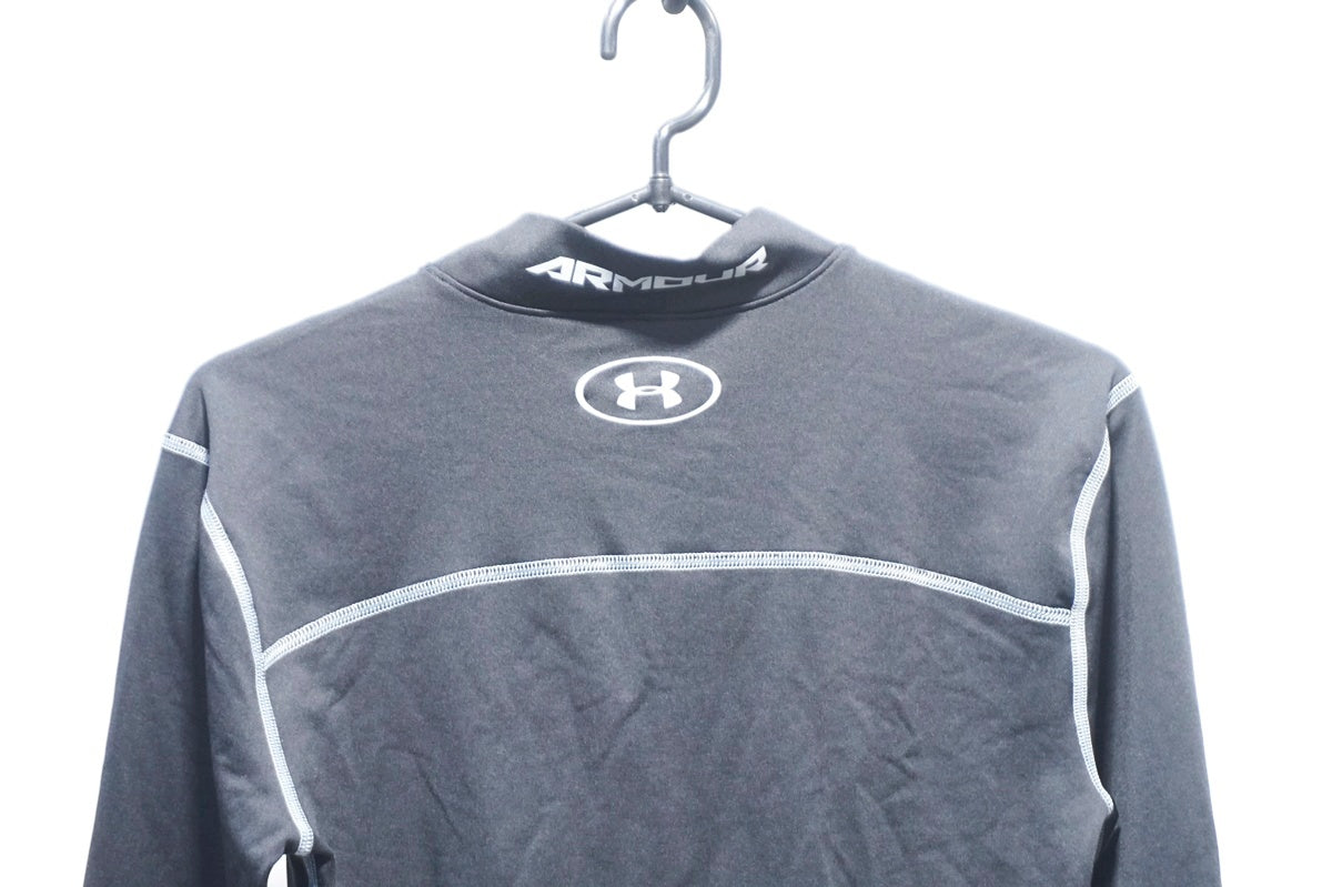 UNDER ARMOR 「アンダーアーマー」 Mサイズ 長袖インナーシャツ / 大阪門真店