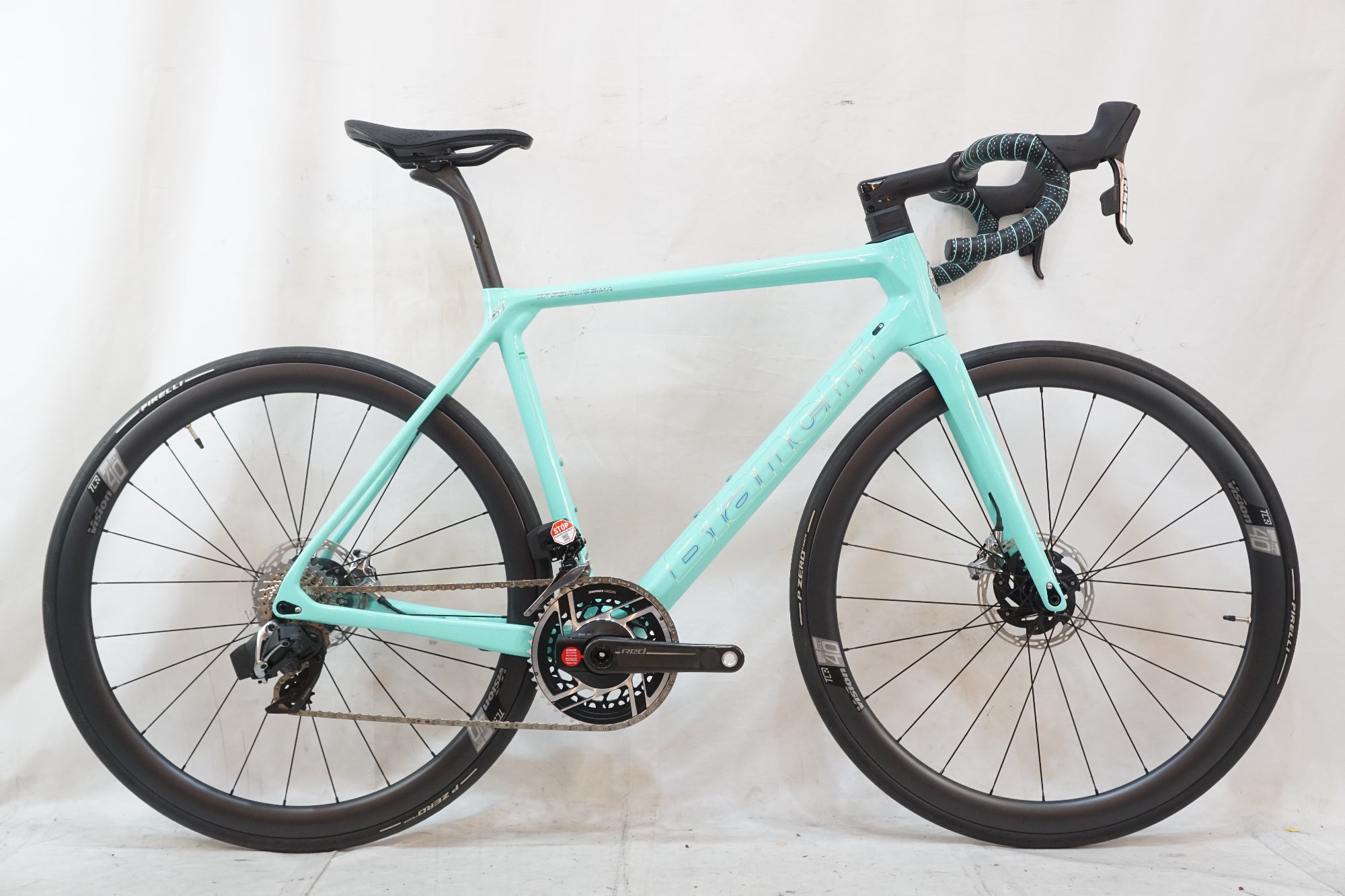 BIANCHI 「ビアンキ」 SPECIALISSIMA DISC 2022年モデル ロードバイク / バイチャリ浦和ベース