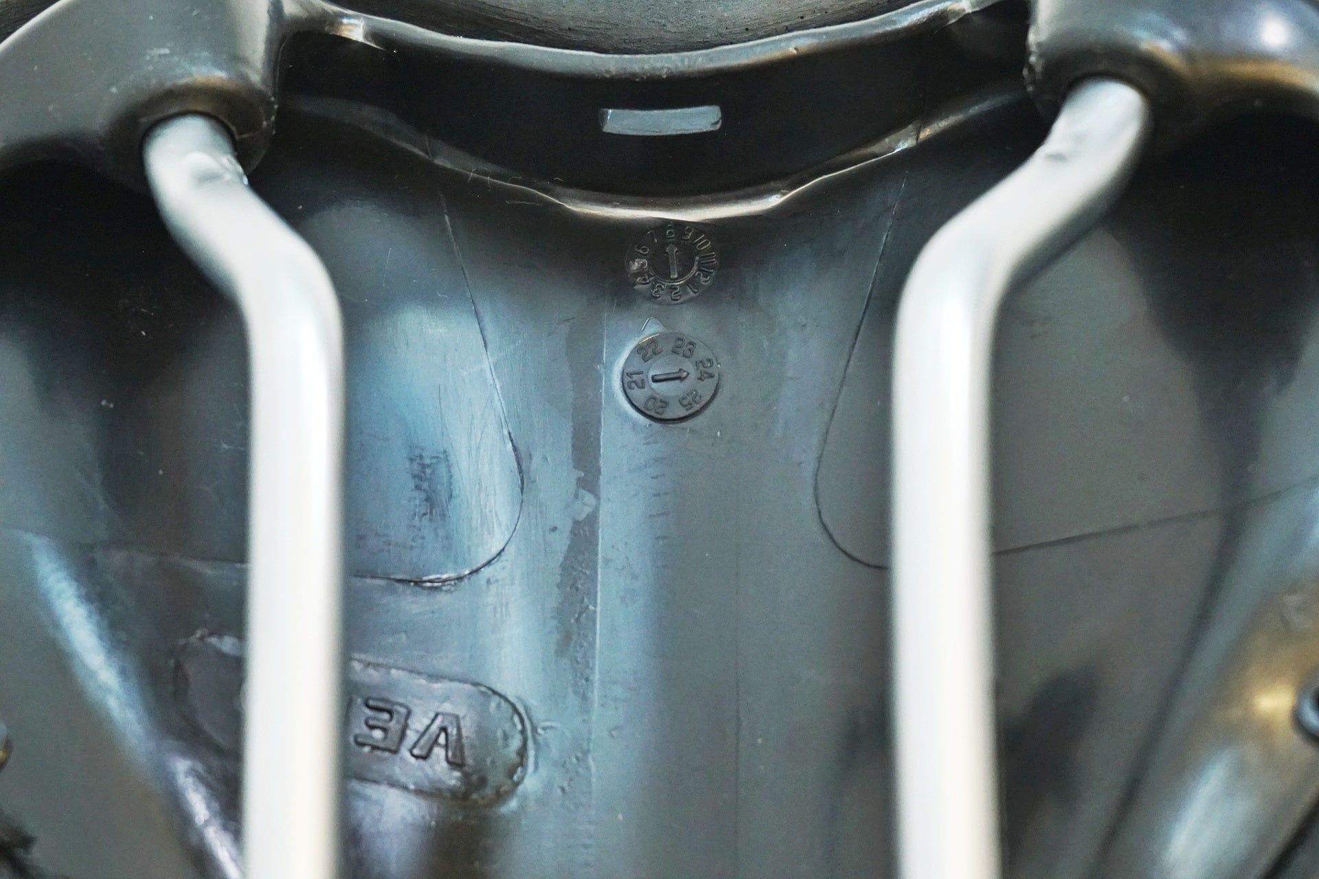 VELO 「ベロ」 VOAM GLIDE サドル / 有明ガーデン店