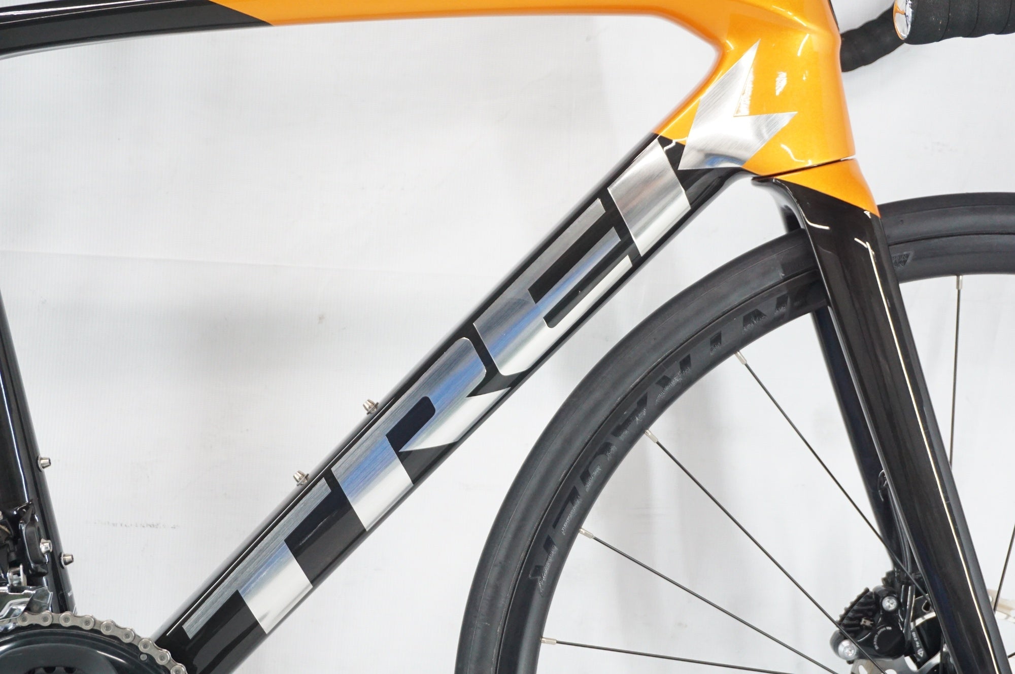 TREK 「トレック」 EMONDA SL7 DISC 2021年モデル ロードバイク / 阪急塚口店