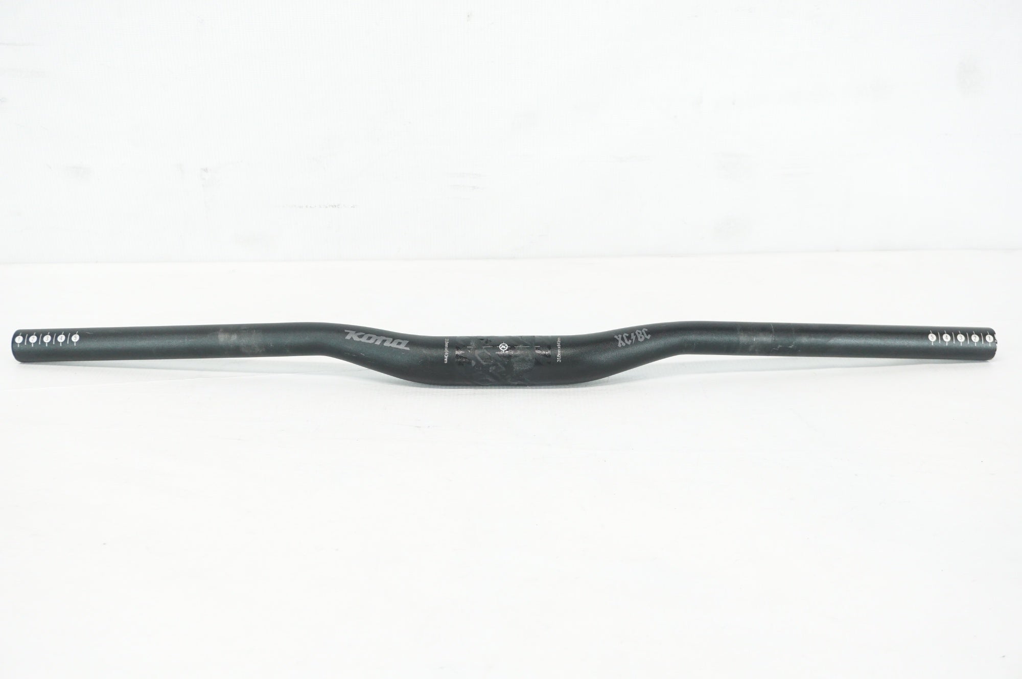 KONA 「コナ」 純正 Φ31.8 640mm ハンドル / 阪急塚口店