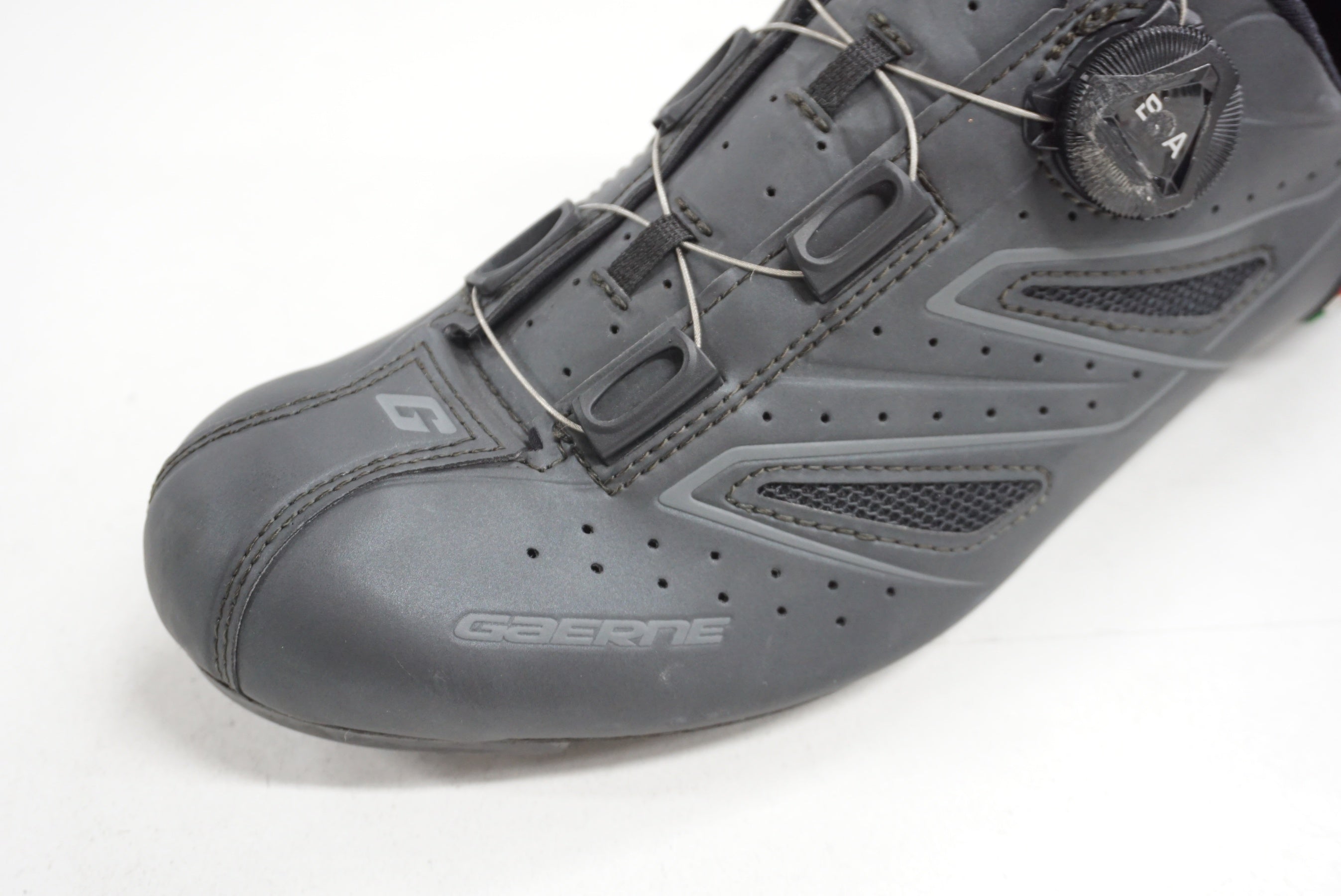 GAERNE 「ガエルネ」 CARBON G TORNADO 41(26.0cm) シューズ /阪急塚口店