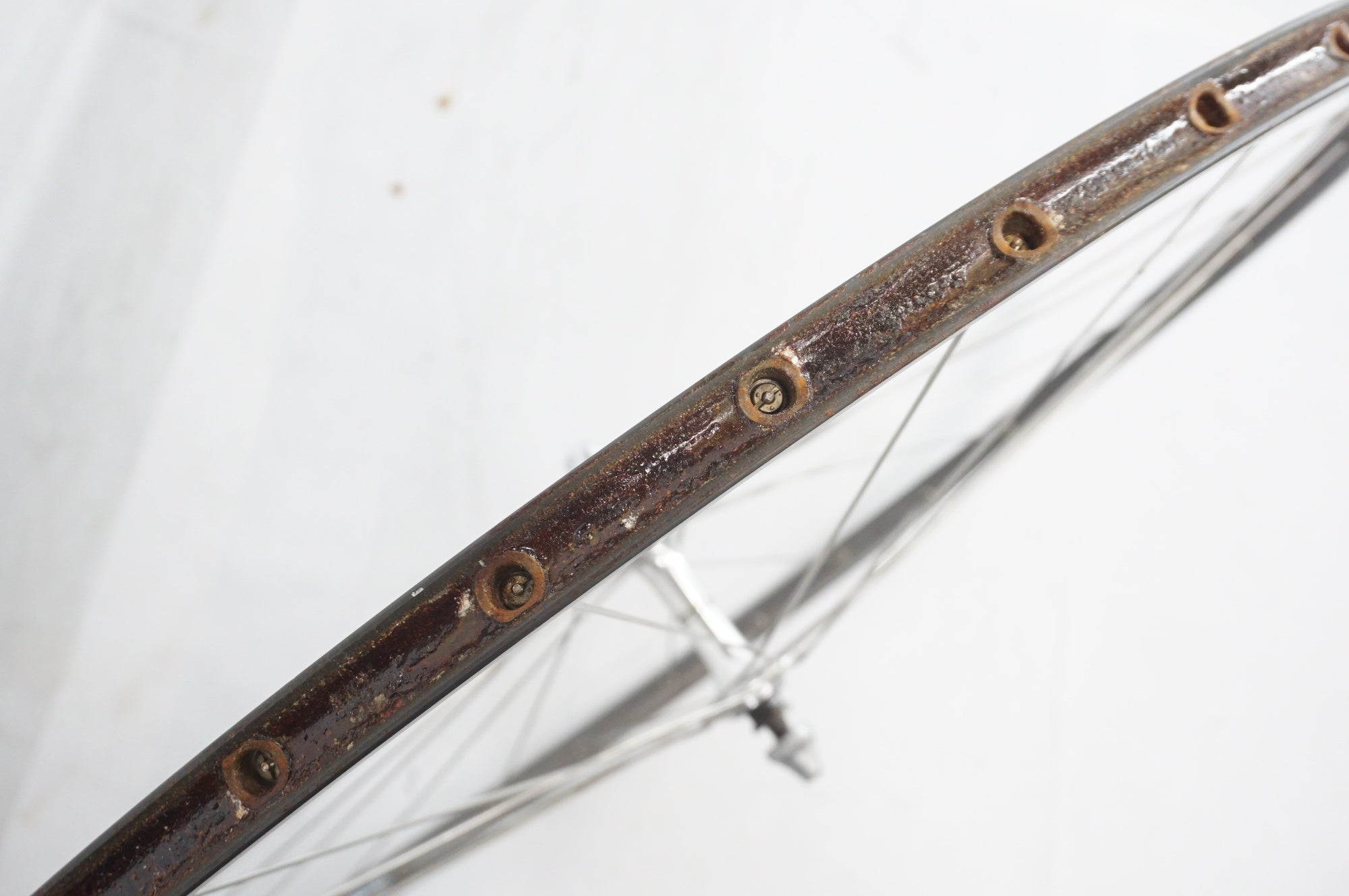 SHIMANO 「シマノ」 600 ハブ AMBROSIO リム TU シマノ8速 ホイール