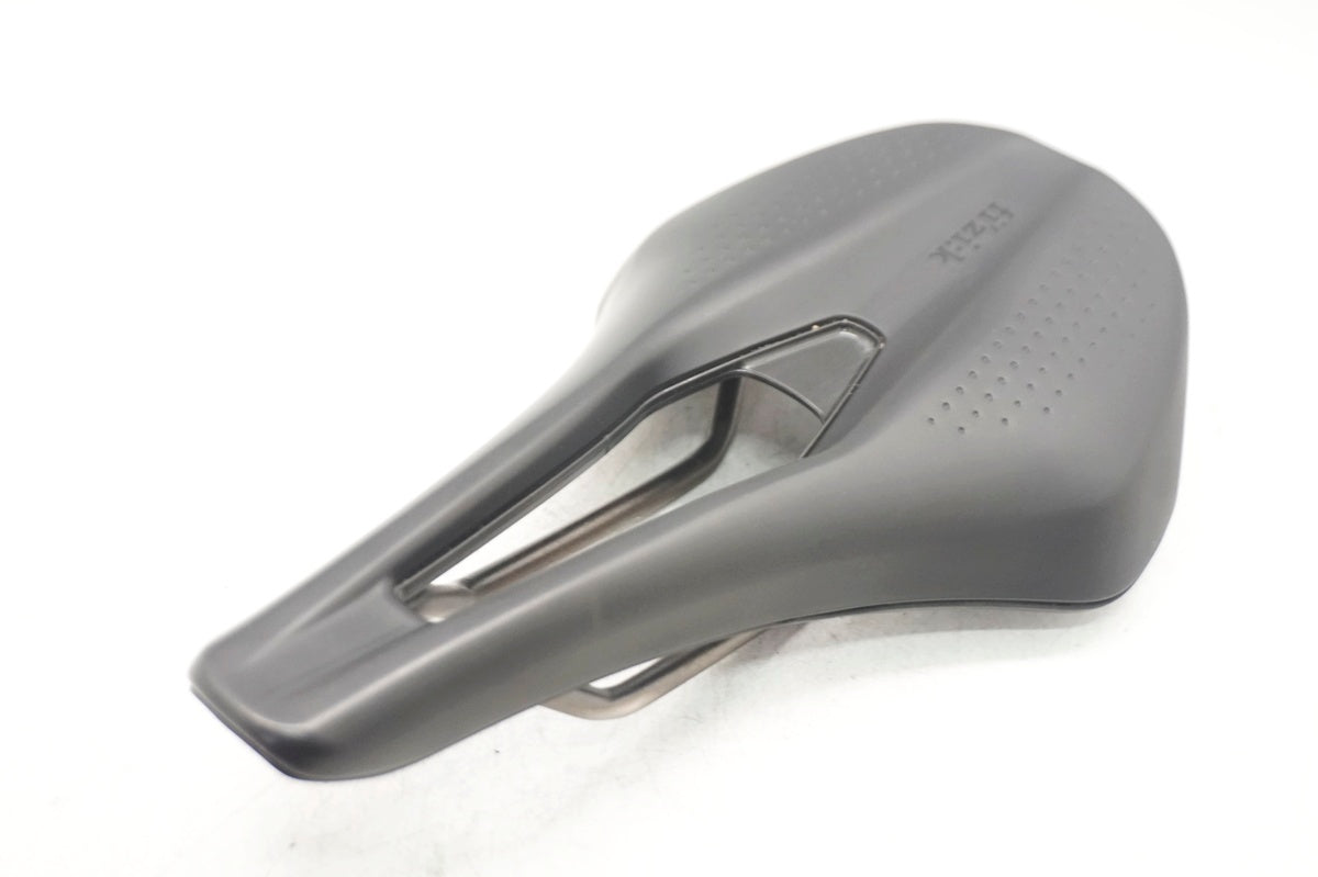 FIZIK 「フィジーク」 ARGO TEMPO R3 KIUM 150mm サドル / 大阪門真店