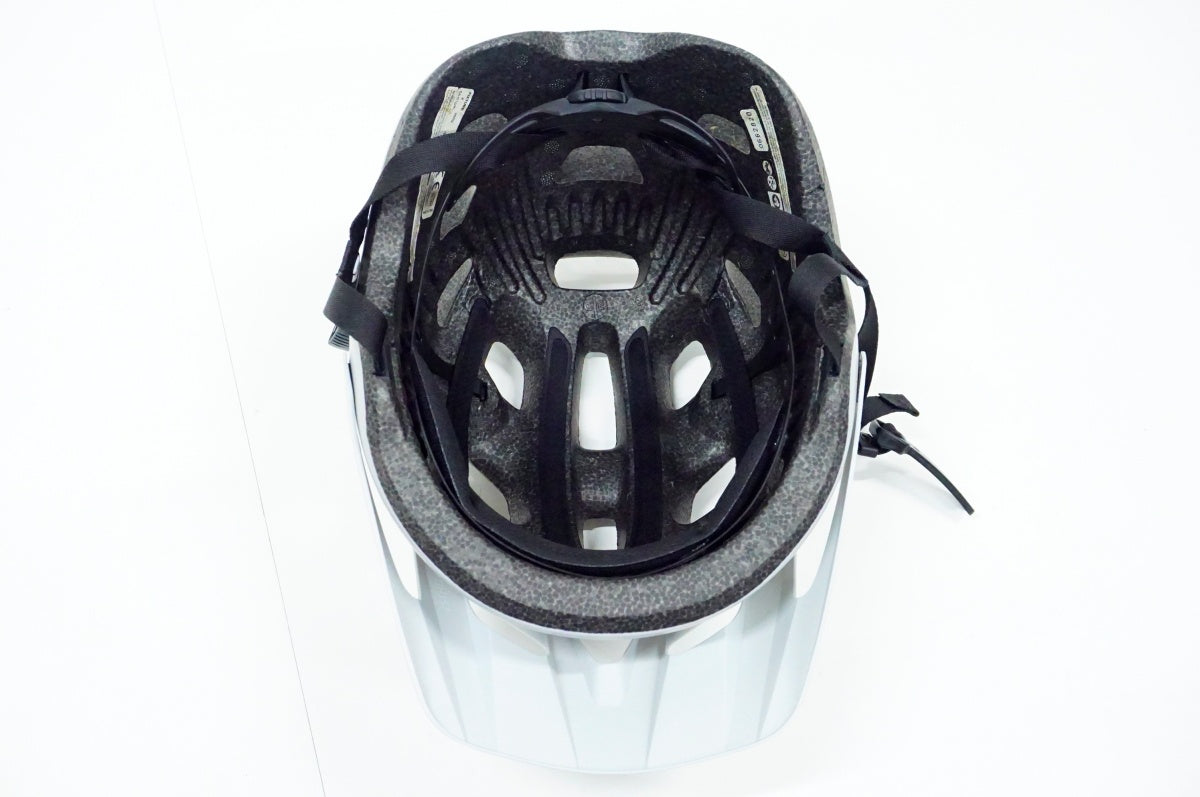 GIRO 「ジロ」 FIXTURE 54-61cm ヘルメット / 名古屋大須店