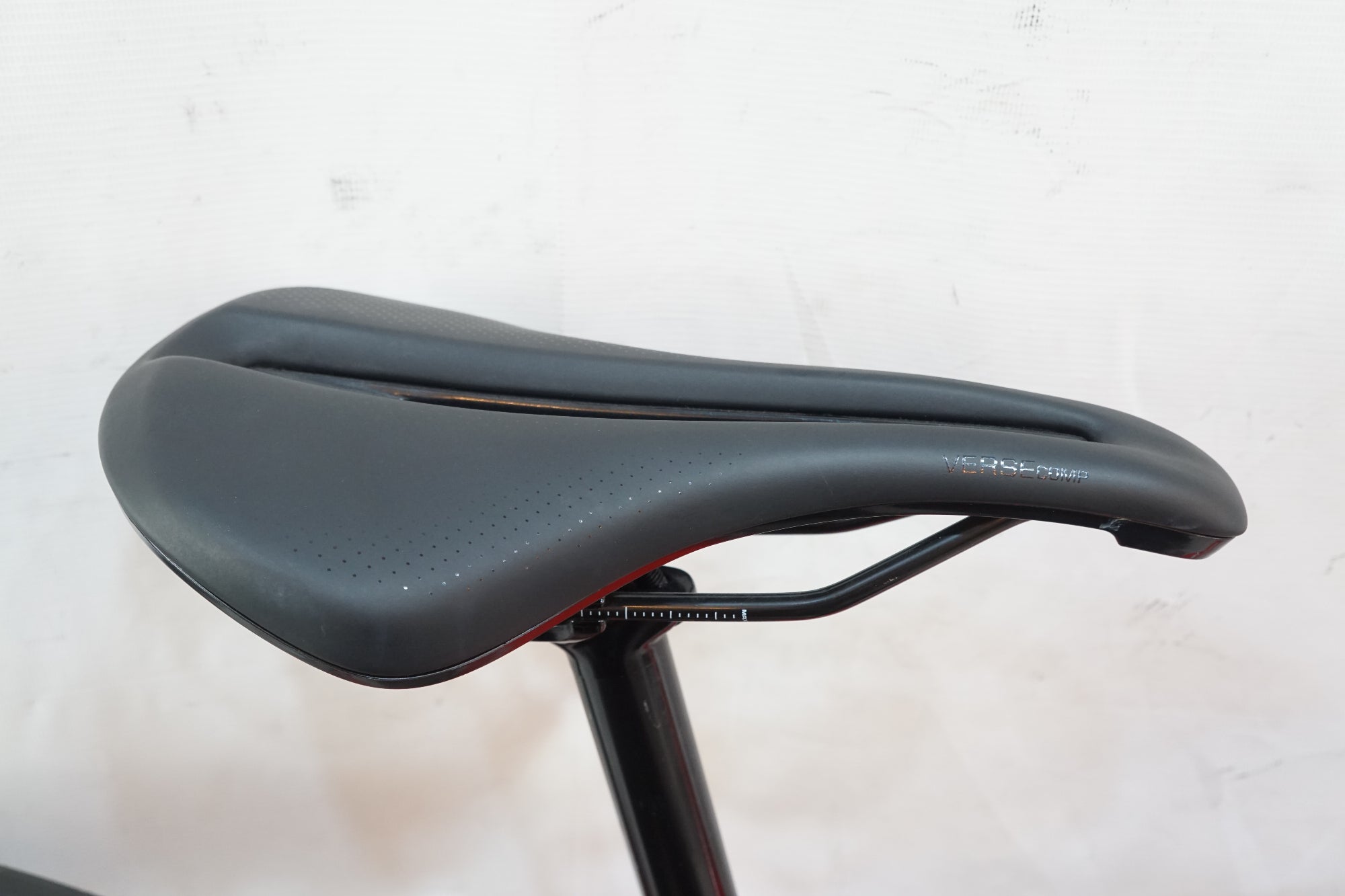 TREK 「トレック」 DOMANE AL4 DISC 2022年モデル ロードバイク / バイチャリ浦和ベース