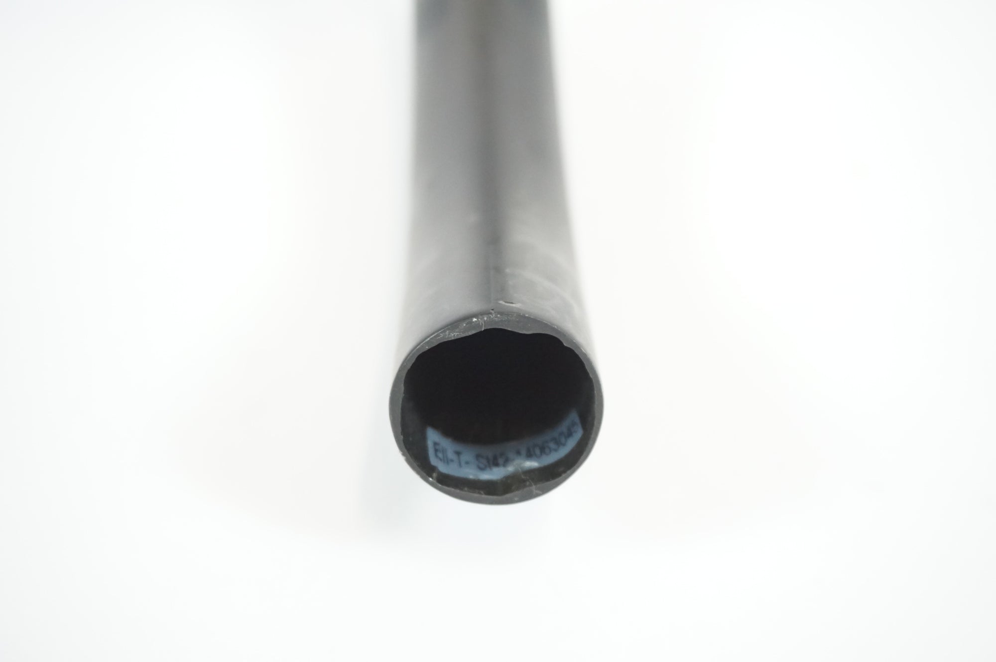 3T 「スリーティー」 ERGONOVA TEAM φ31.8 420mm カーボンハンドル / 宇都宮店