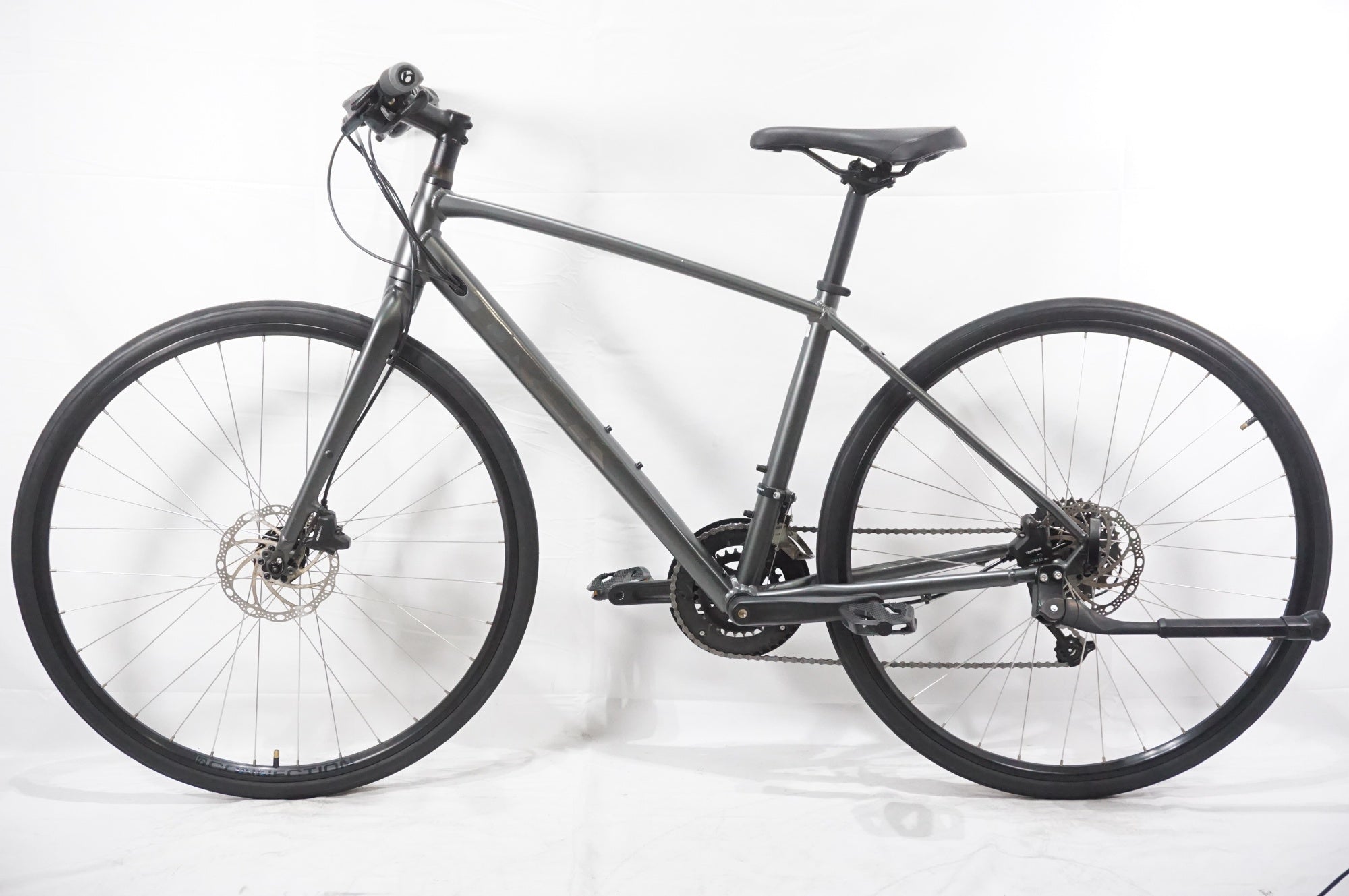 TREK 「トレック」 FX2 DISC 2024年モデル クロスバイク / AKIBA店