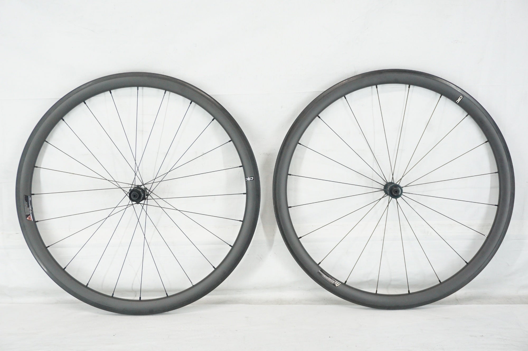 CSC 「シー・エス・シー」 Carbon Road Wheels シマノ11速 ホイールセット / 阪急塚口店