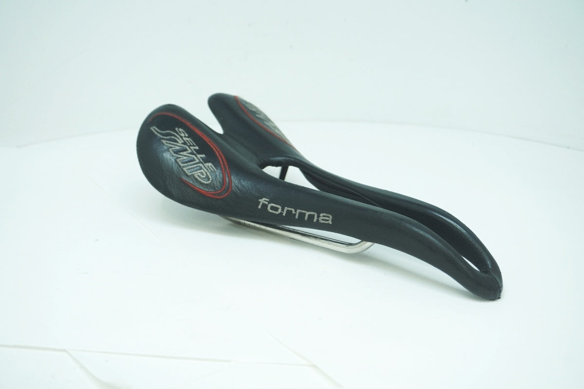 SELLE SMP 「セラエスエムピー」 FORMA サドル / 大阪美原北インター店
