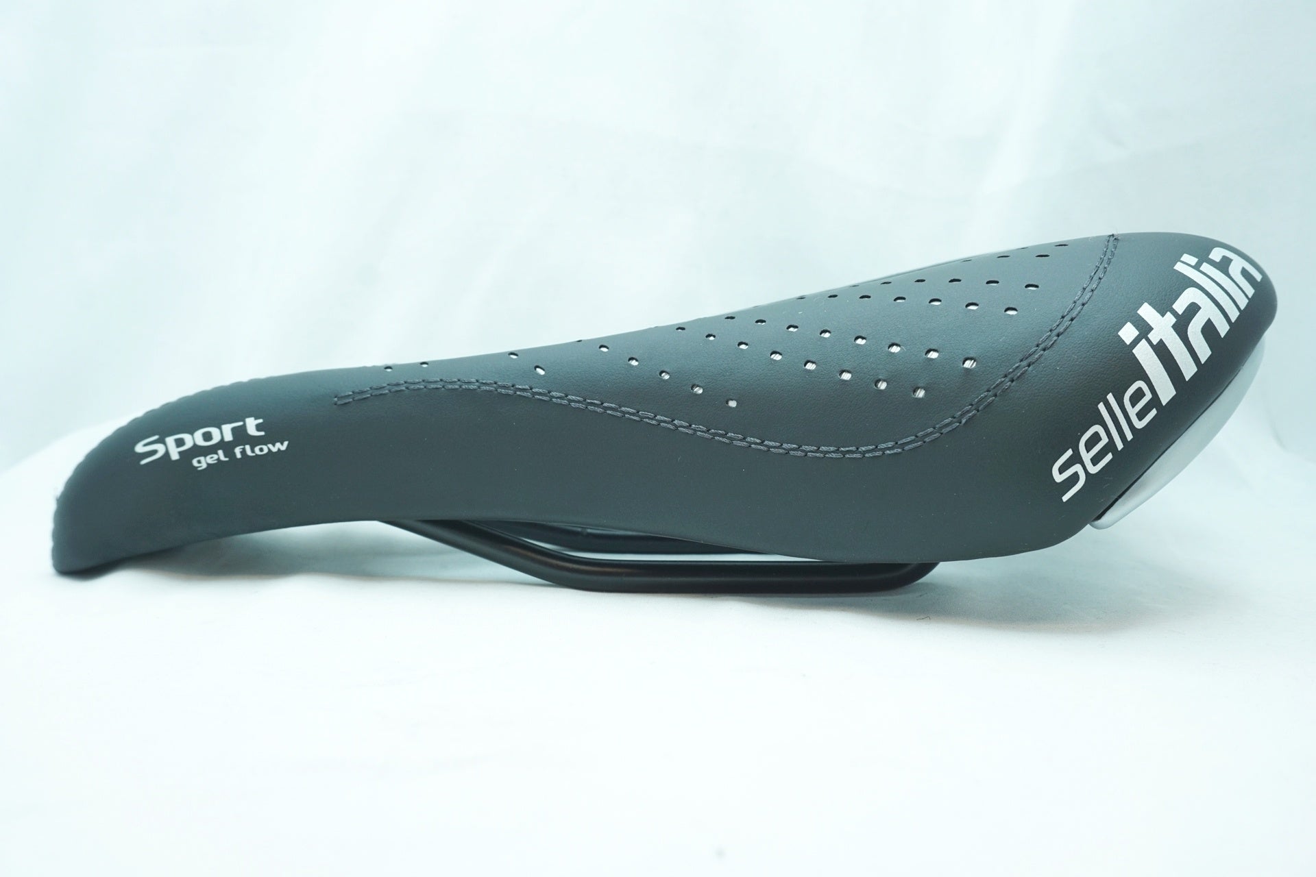 SELLE ITALIA 「セライタリア」 SPORT GEL FLOW サドル / 有明ガーデン
