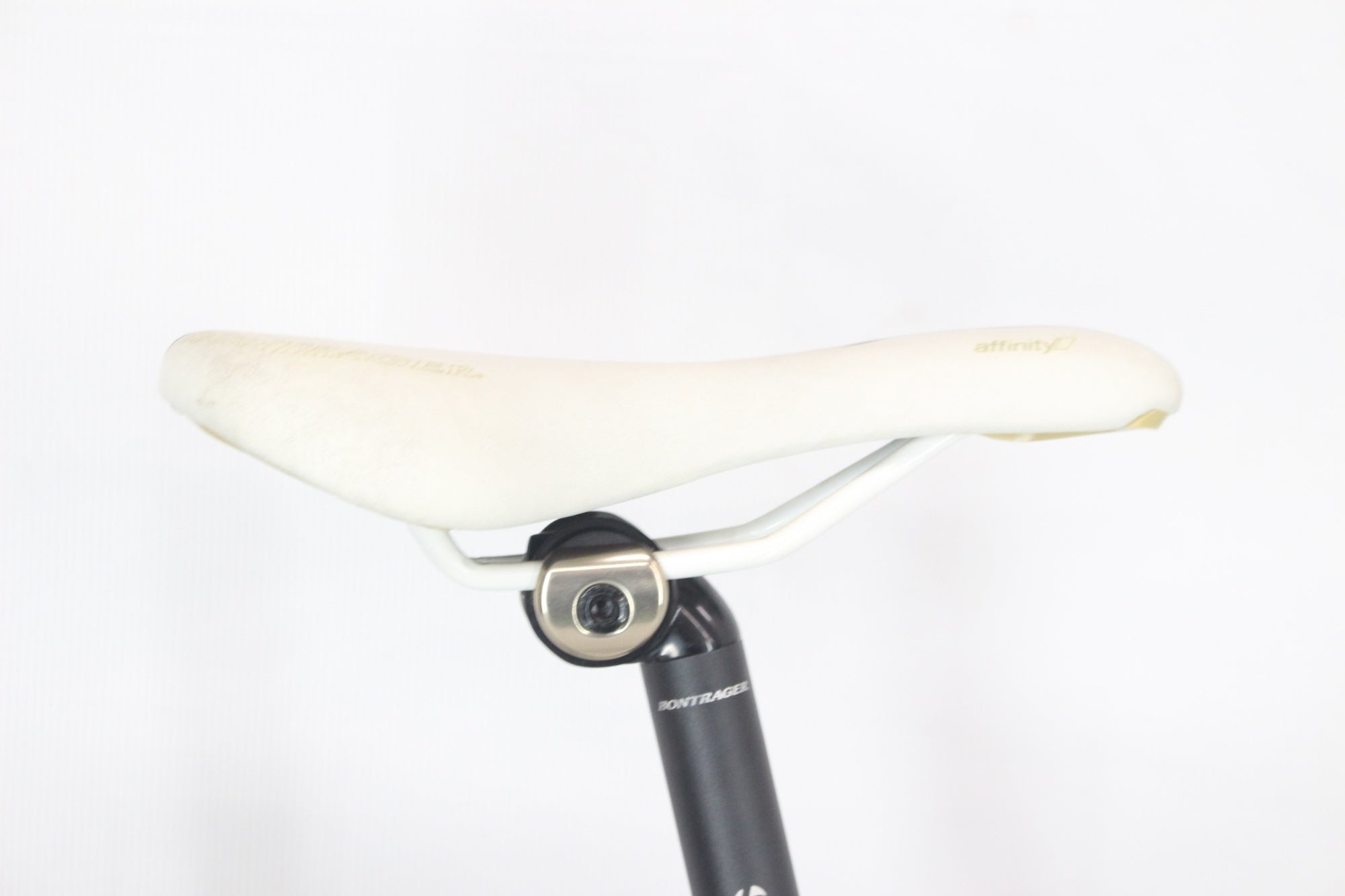 TREK(トレック)2013年モデル 女性専用設計ロードバイクLEXA SL