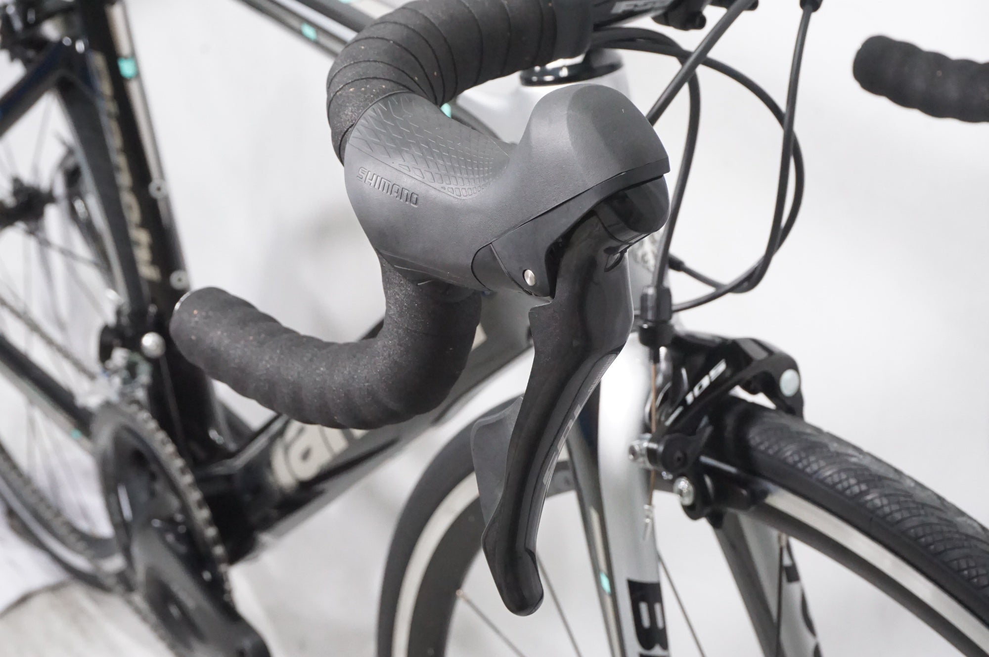 Bianchi ARIA 105 50サイズ　2019年モデル Bianchi Aria - 105 11sp 52/36 - Bianchi.com