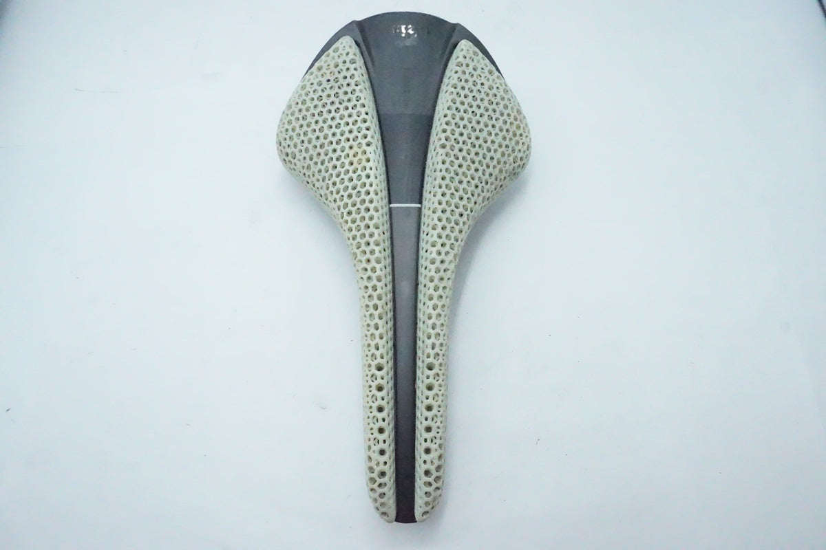 FIZIK「フィジーク」 ANTARES VERSUS EVO ADAPTIVE サドル/ 京都西院店