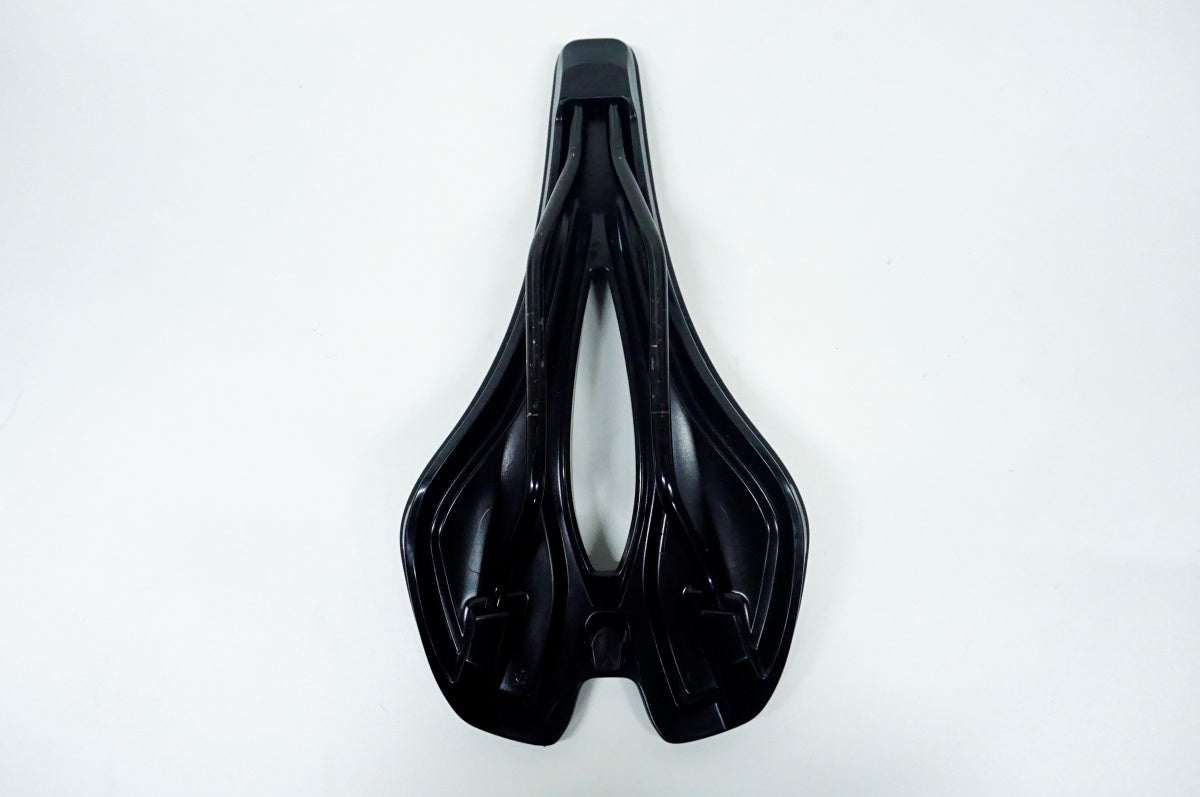 GIANT 「ジャイアント」 APPROACH サドル / 名古屋大須店