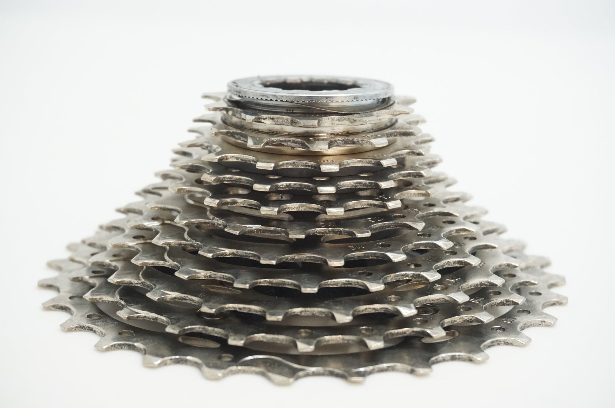 シマノ　11s スプロケ　11-28t Amazon.co.jp: シマノ(SHIMANO) CS-R7000 11S 11-28T