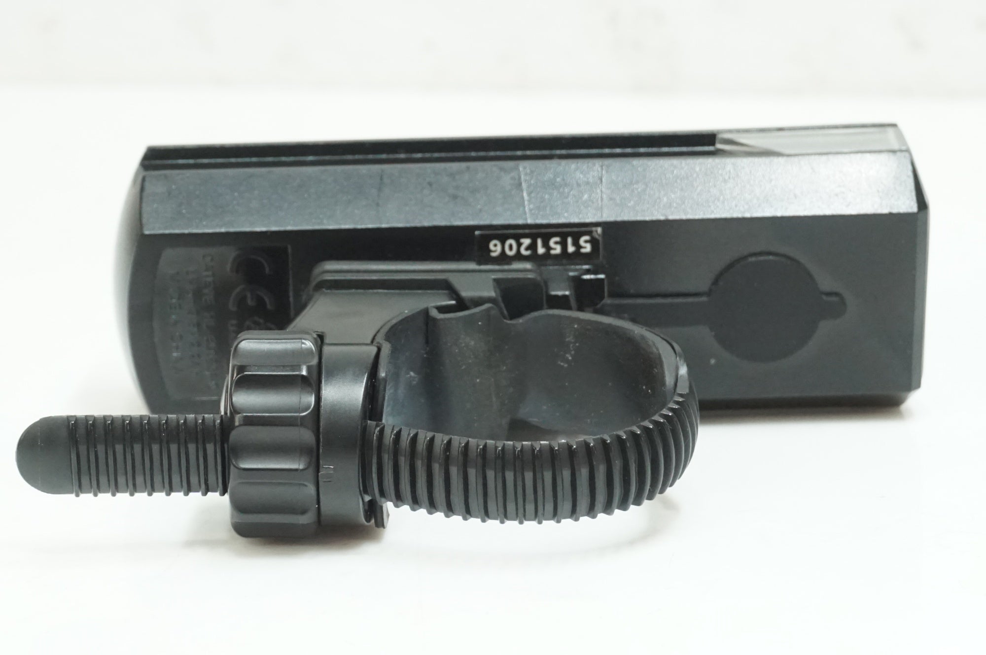 CATEYE 「キャットアイ」 AMPP500 フロントライト / 大宮店