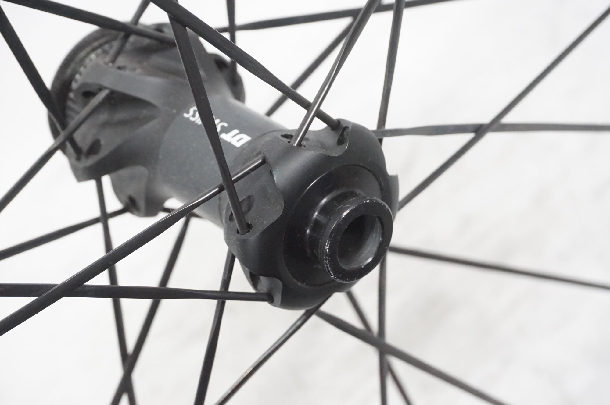 DT SWISS 「ディーティースイス」 P1800 SPLINE 23 DISC シマノ11速 ホイールセット / AKIBA店