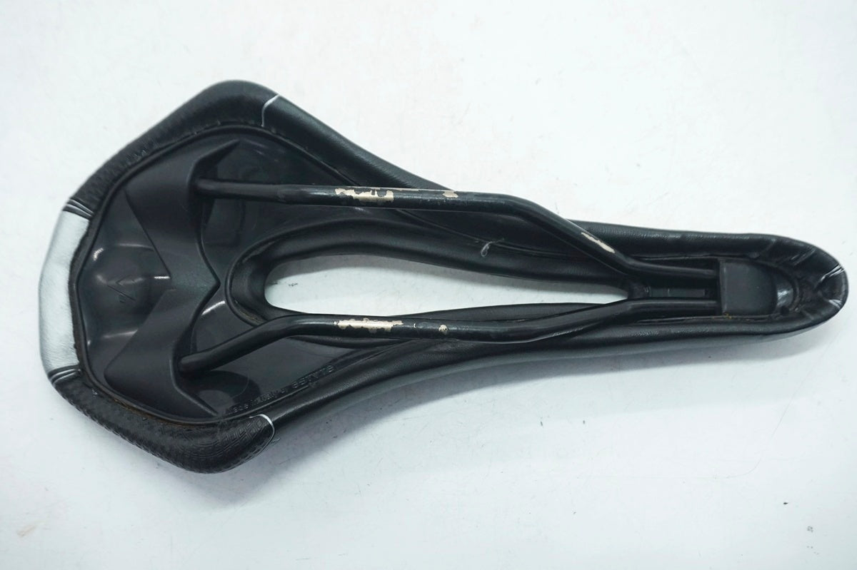 ASTUTE 「アスチュート」 PREAD サドル / 大阪門真店