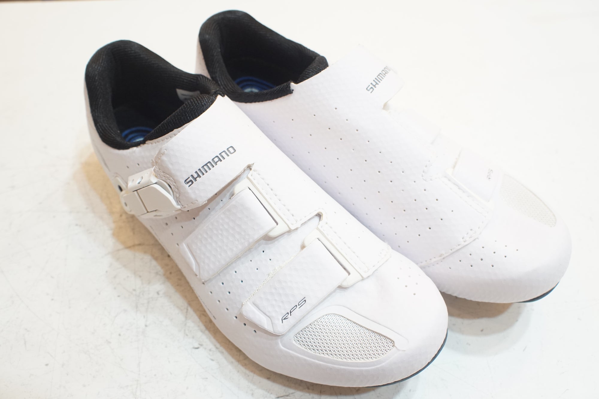SHIMANO 「シマノ」 SH-RP500-SW 25.8cm シューズ / バイチャリ浦和ベース