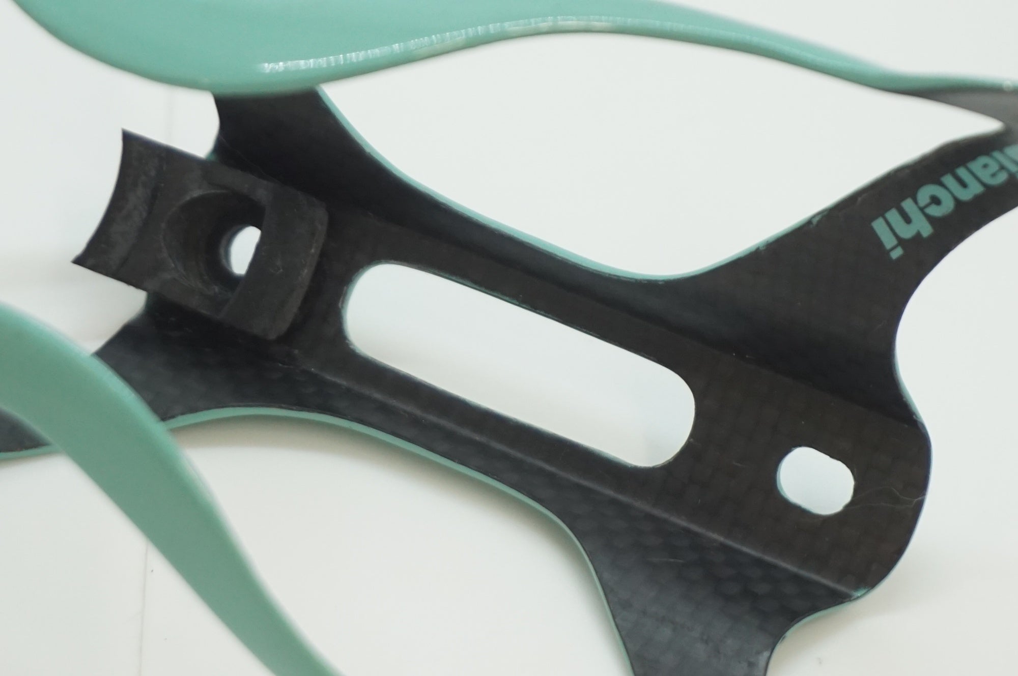 BIANCHI 「ビアンキ」 PERFORMANCE CARBON ボトルケージ / 福岡店