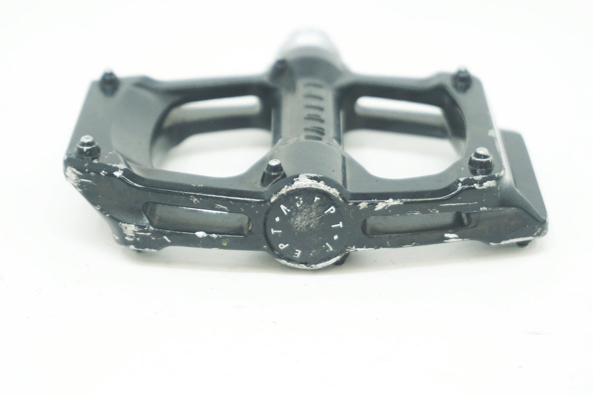 ADEPT 「アデプト」 METROPOLITAN AL ペダル / 大阪美原北インター店