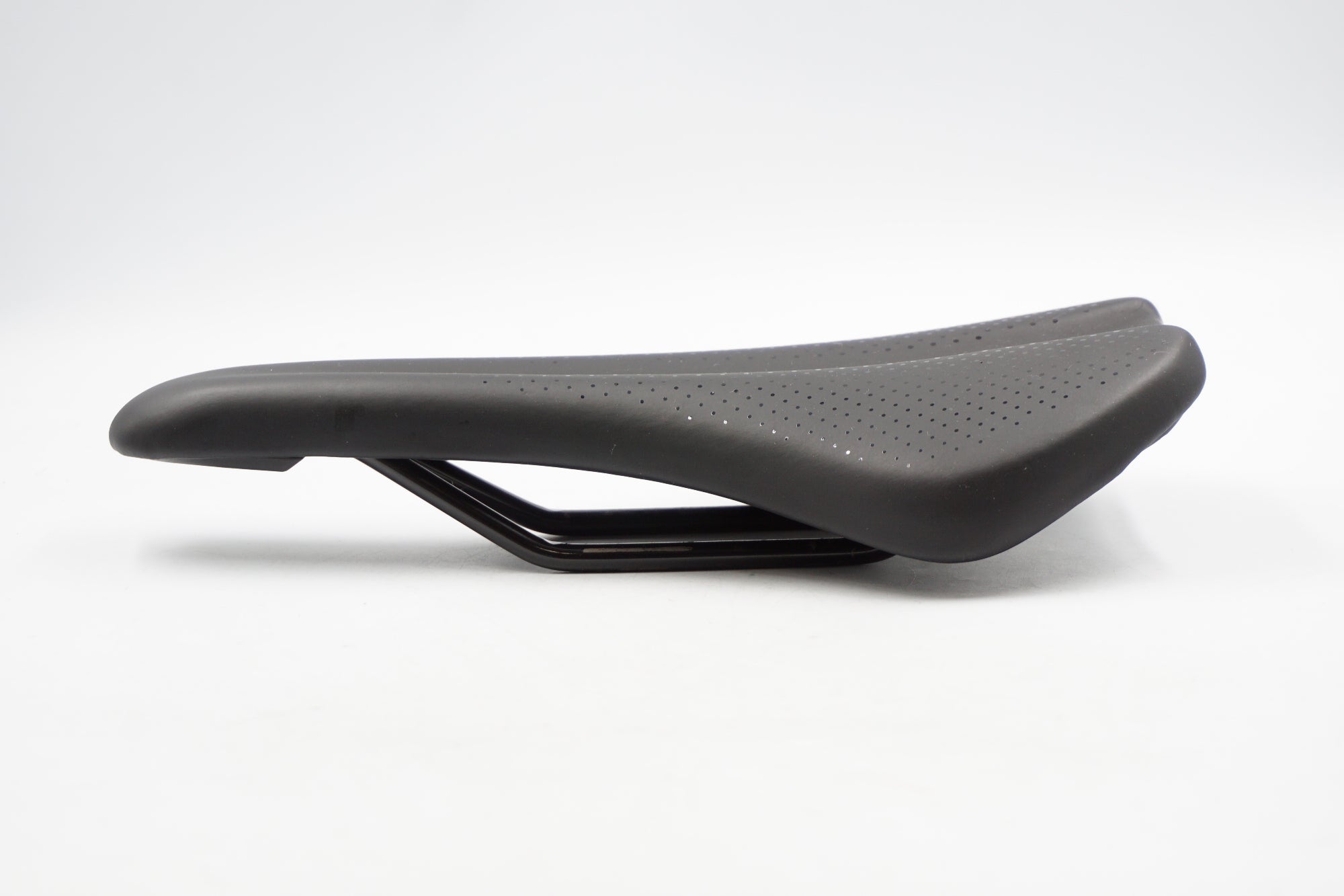 BONTRAGER 「ボントレガー」 ARVADA サドル / 奈良店