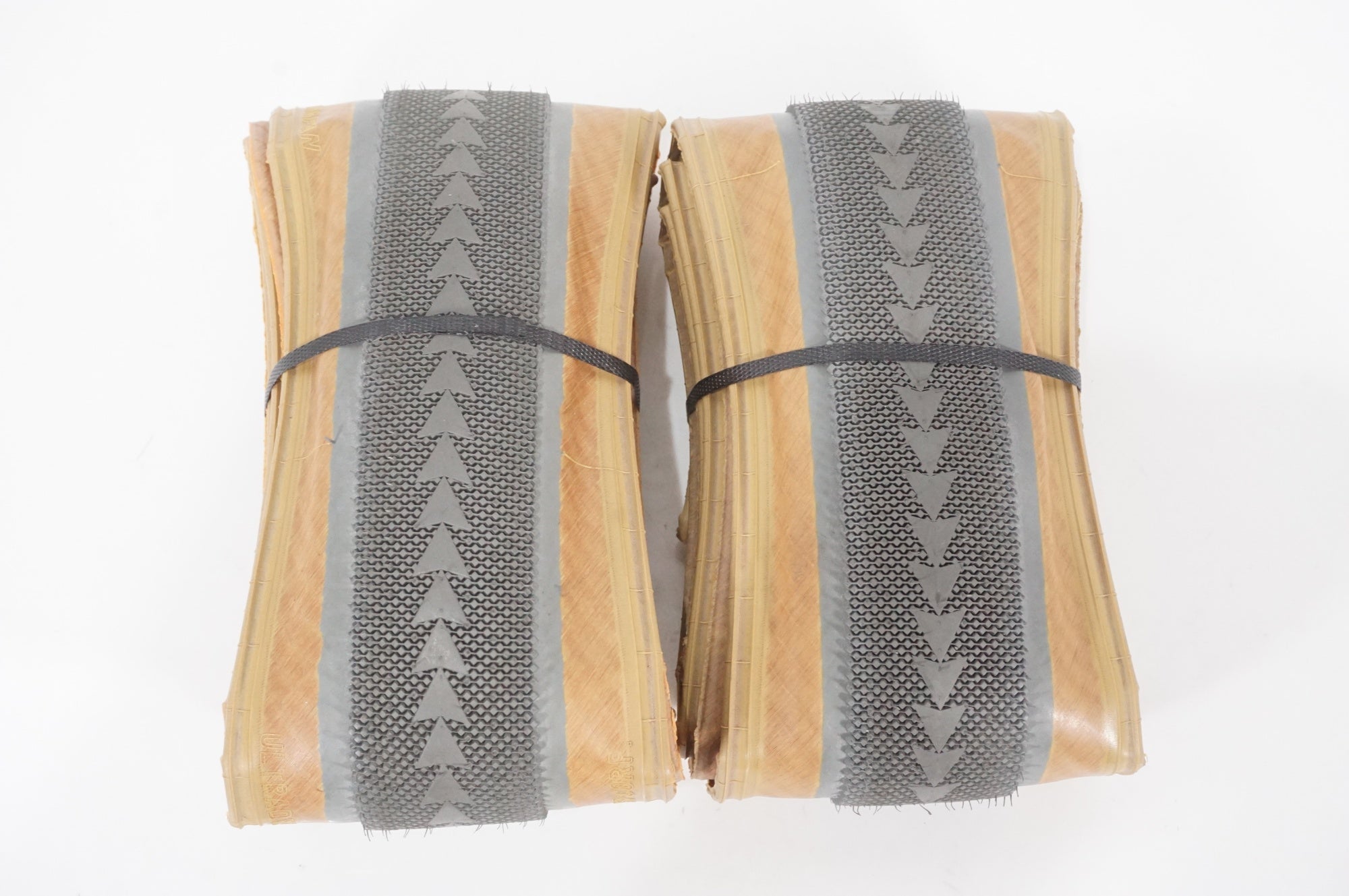 ULTRADYNAMICO 「ウルトラダイナミコ」 CAVA タイヤセット/ AKIBA店