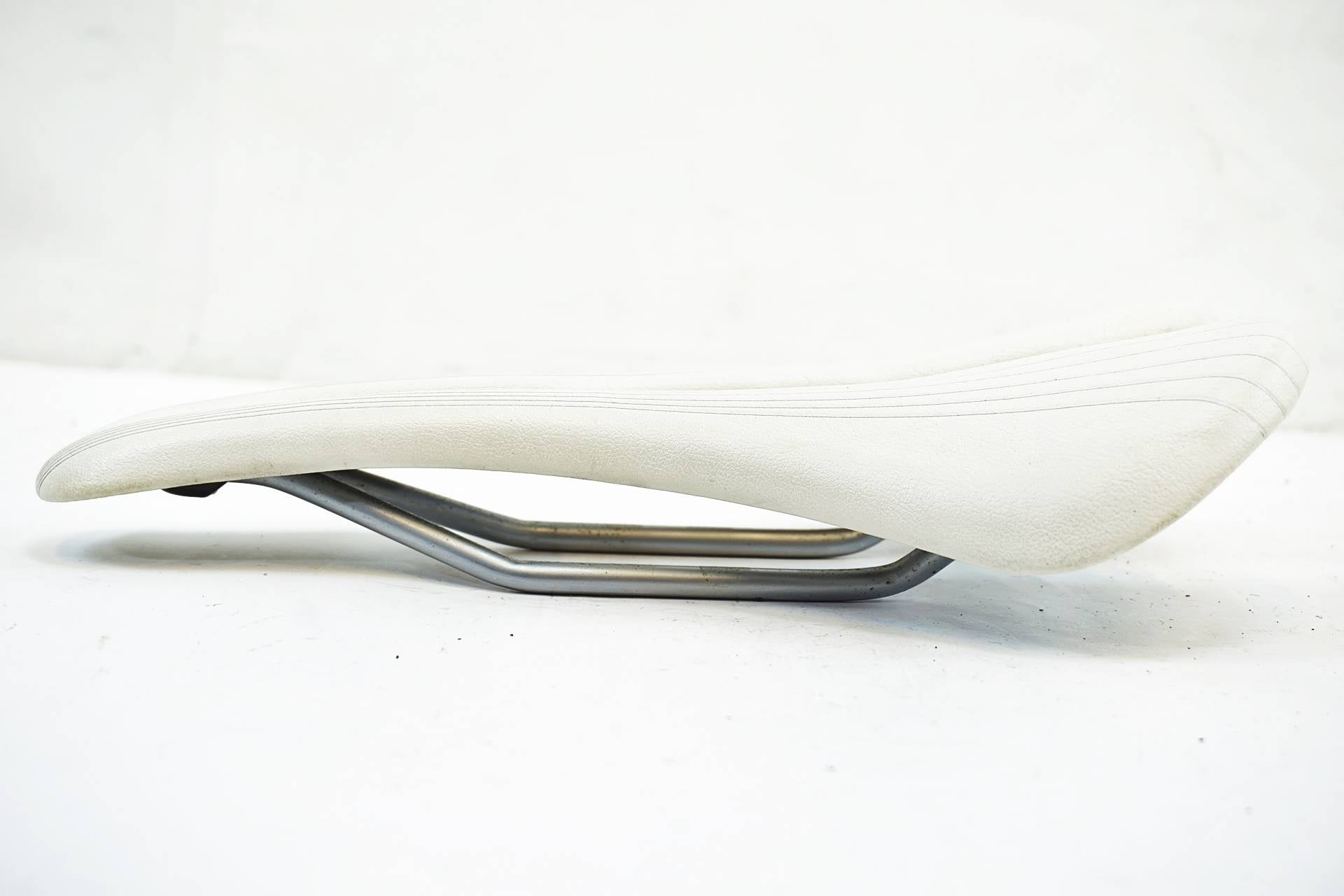 SPECIALIZED 「スペシャライズド」 ROMIN サドル  / 有明ガーデン店