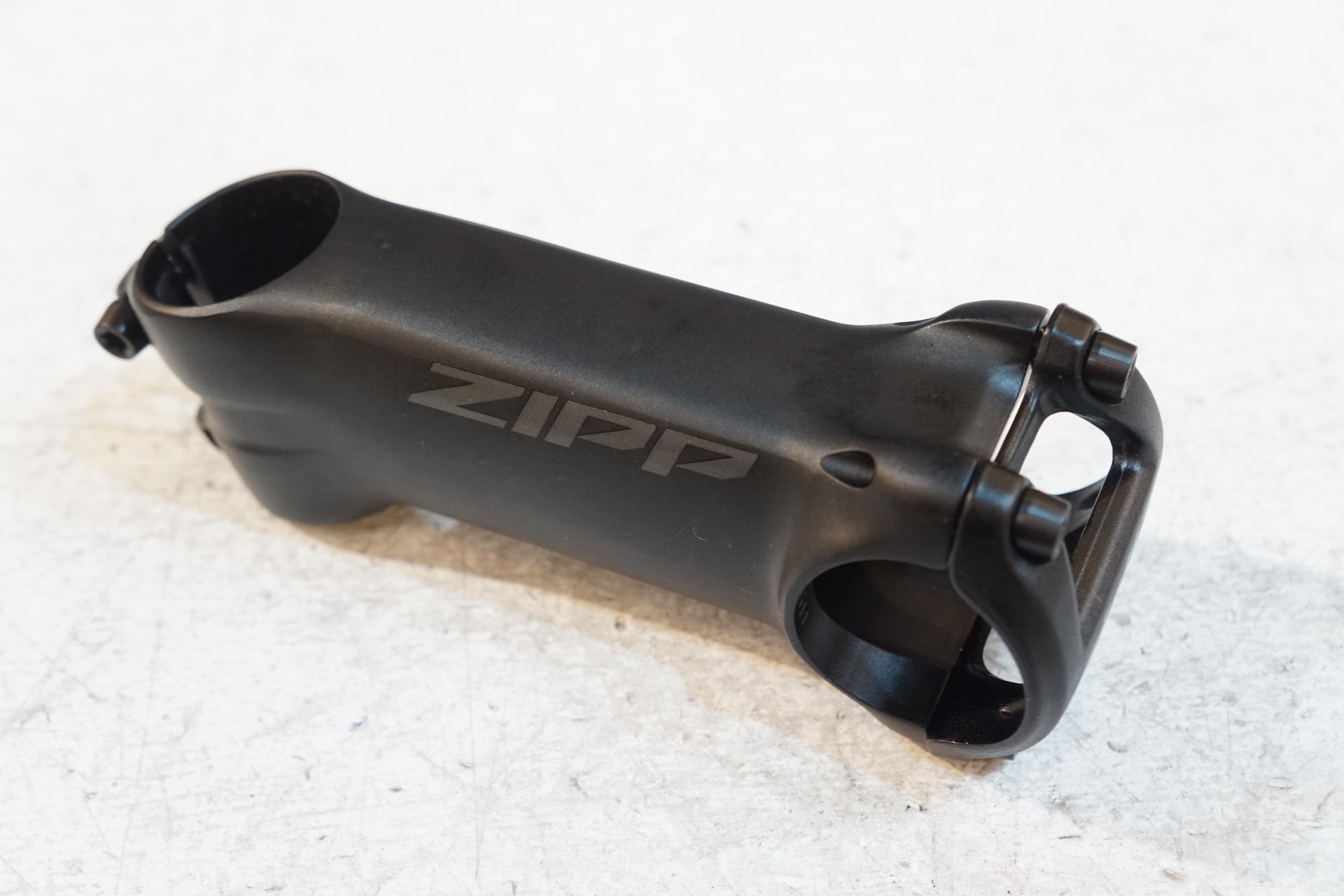 ZIPP 「ジップ」 SERVICE CORSE SL φ31.8 100mm +-17° ステム / バイチャリ浦和ベース