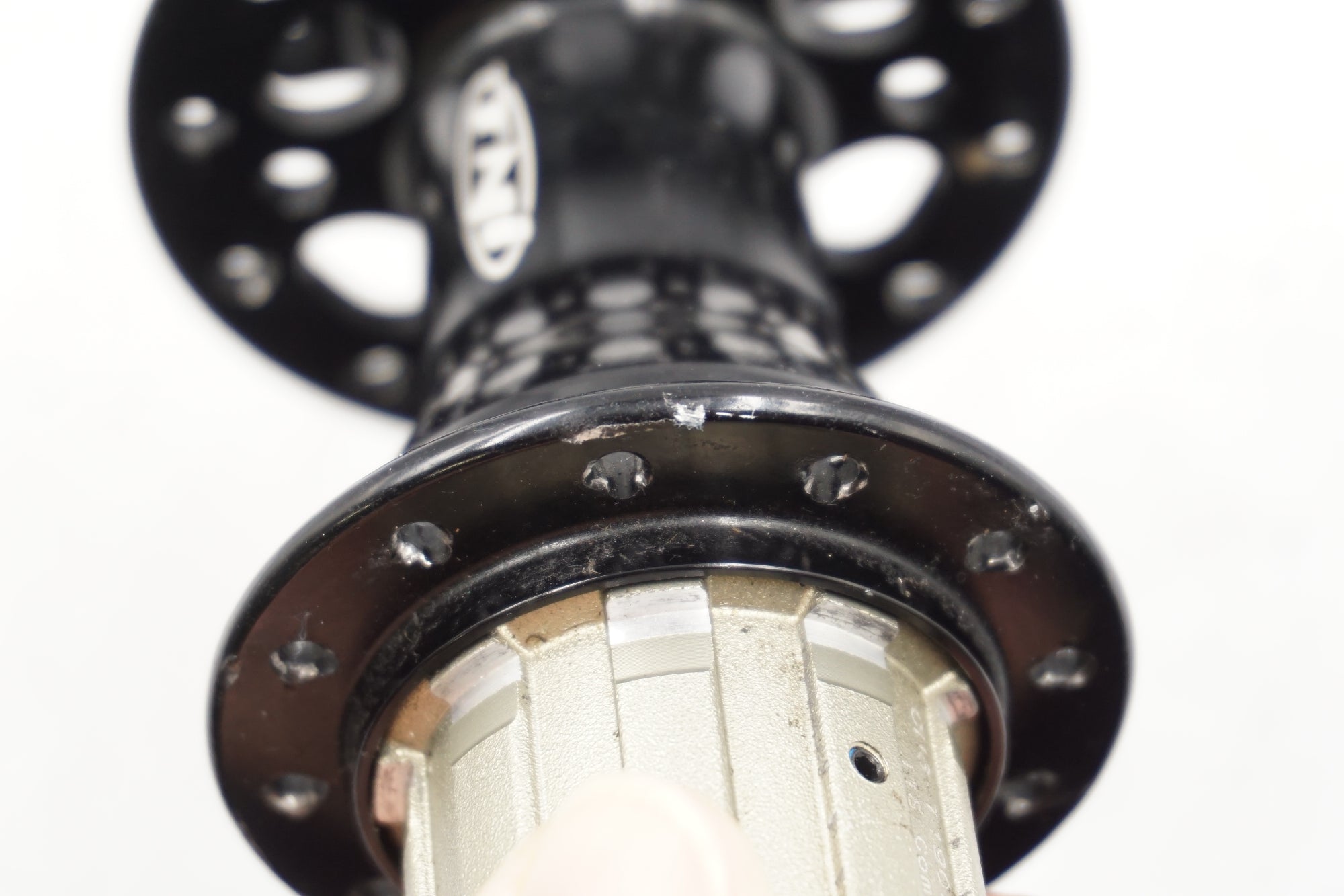 TNI 「ティーエヌアイ」 SHIMANO11s 135mm リアハブ / 奈良店