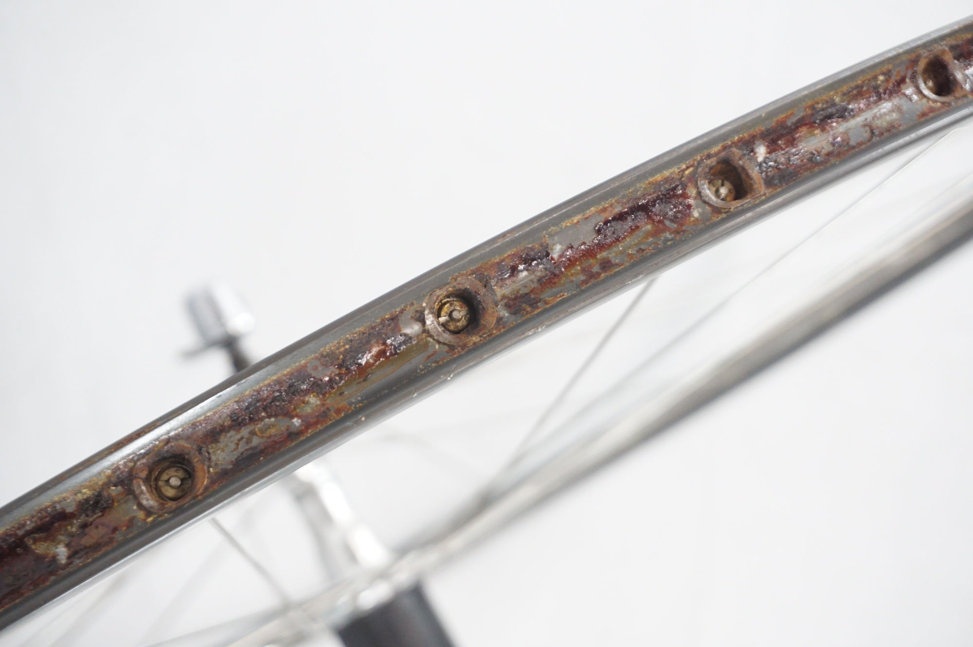 SHIMANO 「シマノ」 600 ハブ AMBROSIO リム TU シマノ8速 ホイールセット / 阪急塚口店