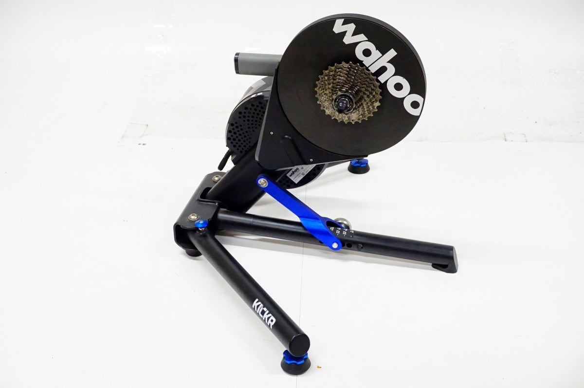 WAHOO 「ワフー」 KICKR V4 WF113 スマートトレーナー / 名古屋大須店