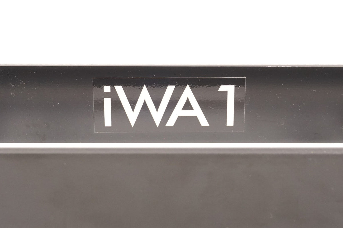 IWA 「アイダブルエー」 IWA1 ディスプレイスタンド / 中目黒店