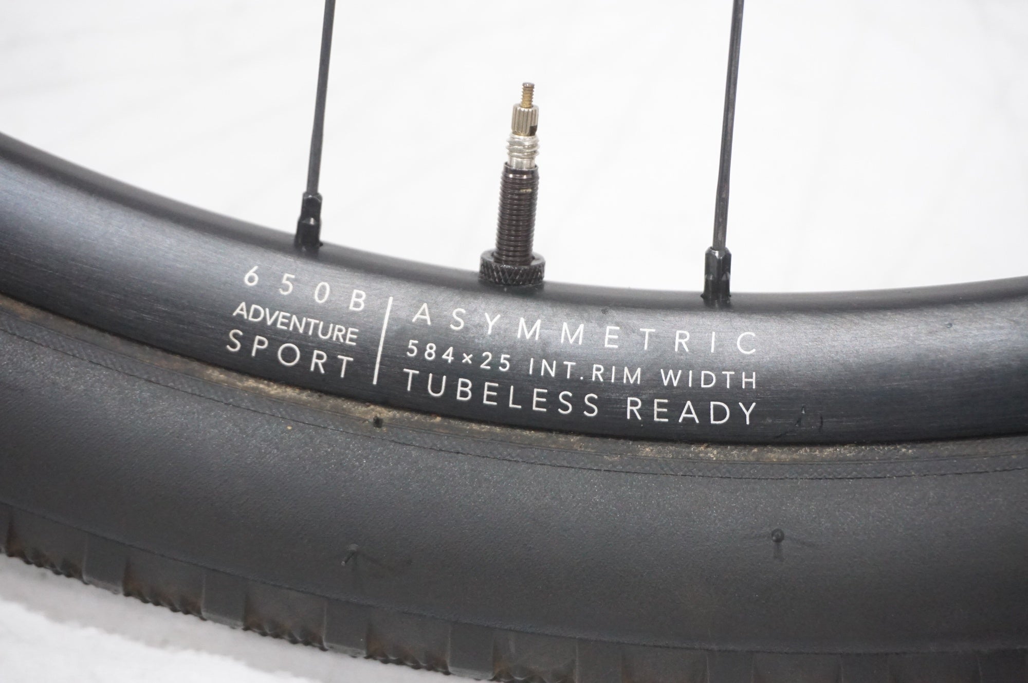 HUNT 「ハント」 MASON 650B ADVENTURE SPORT DISC シマノ11速