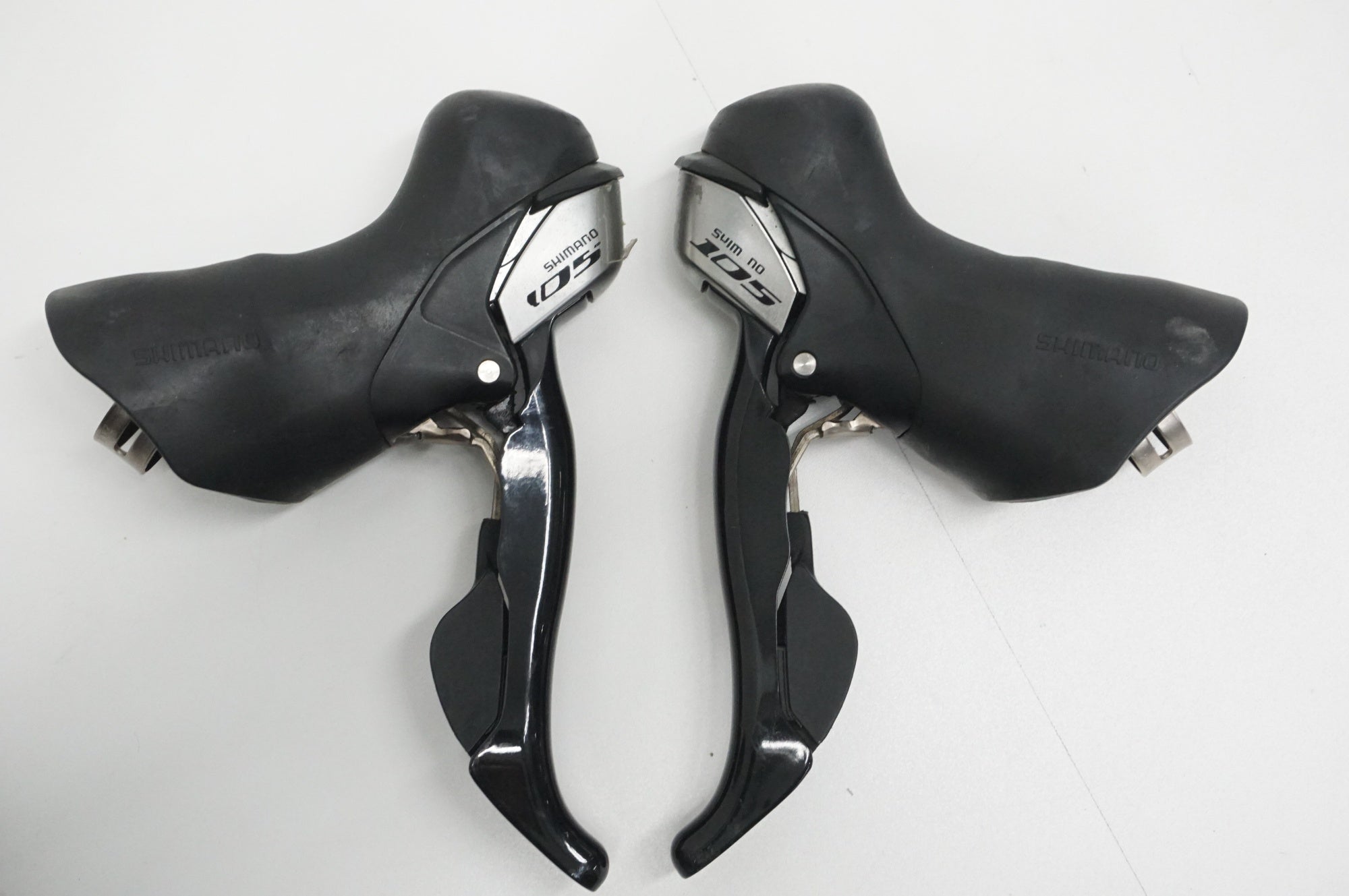 SHIMANOシマノ　１０５の１０速デュアルコントロールレバー SHIMANO 「シマノ」 105 ST-5700 デュアルコントロールレバー / 福岡店