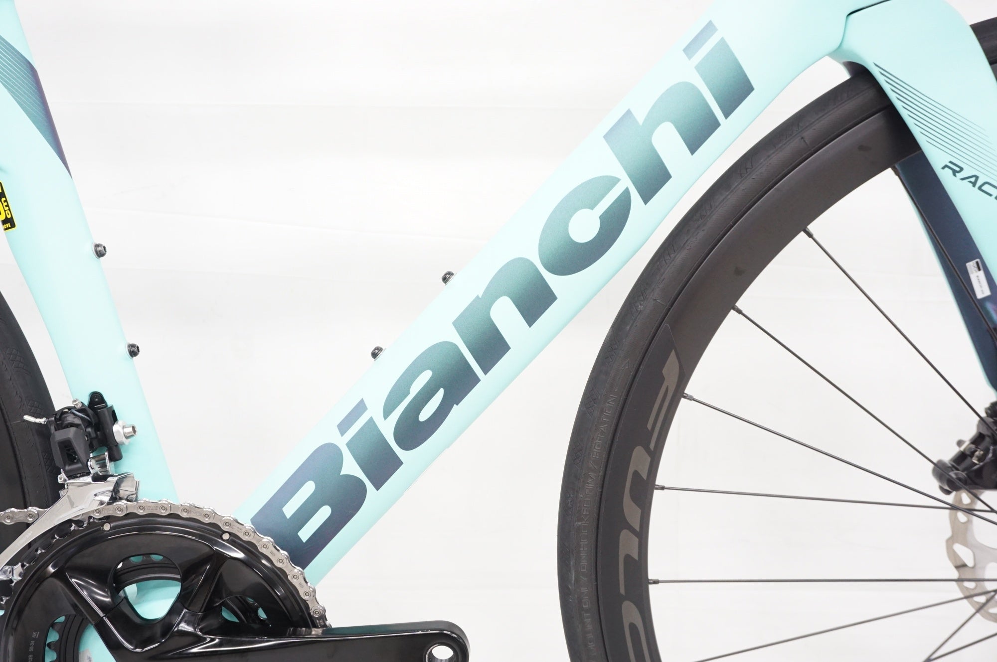 BIANCHI 「ビアンキ」 OLTRE RACE 2024年モデル ロードバイク / 阪急塚口店