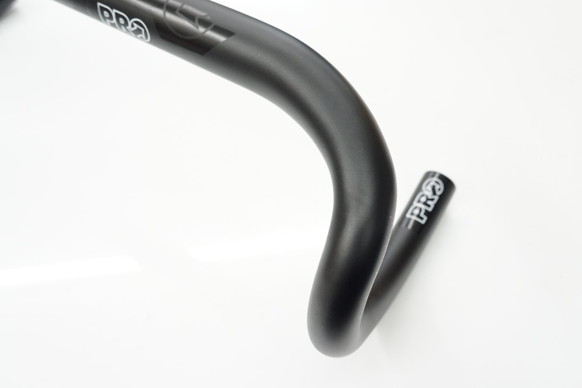 SHIMANO 「シマノ」 VIBE PRO φ31.8 400mm ハンドル / バイチャリ浦和ベース