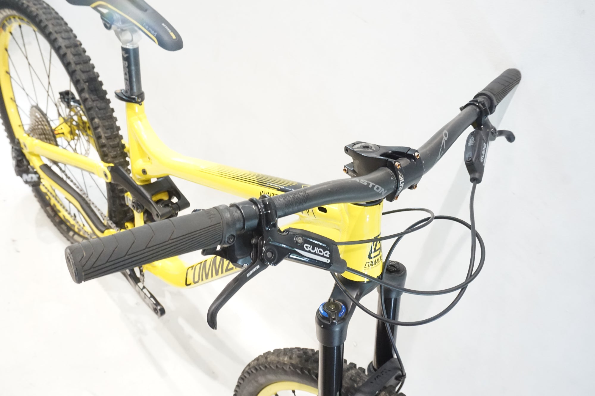 COMMENCAL 「コメンサル」 META AM V3 2017年モデル マウンテンバイク