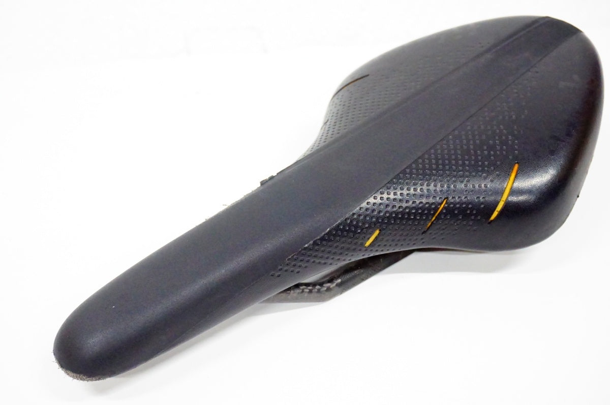 FIZIK 「フィジーク」 ARIONE R1 サドル / 名古屋大須店