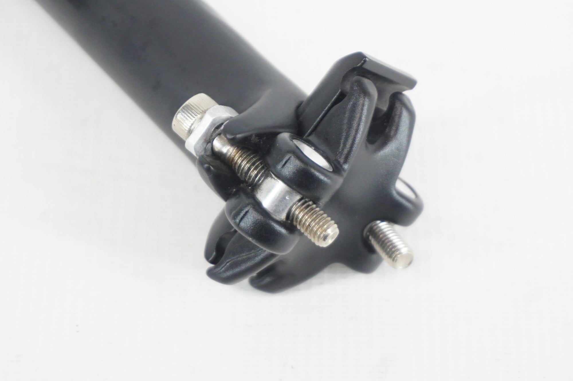 TNI 「ティーエヌアイ」 カーボン Φ27.2 350mm シートポスト / 阪急塚口店