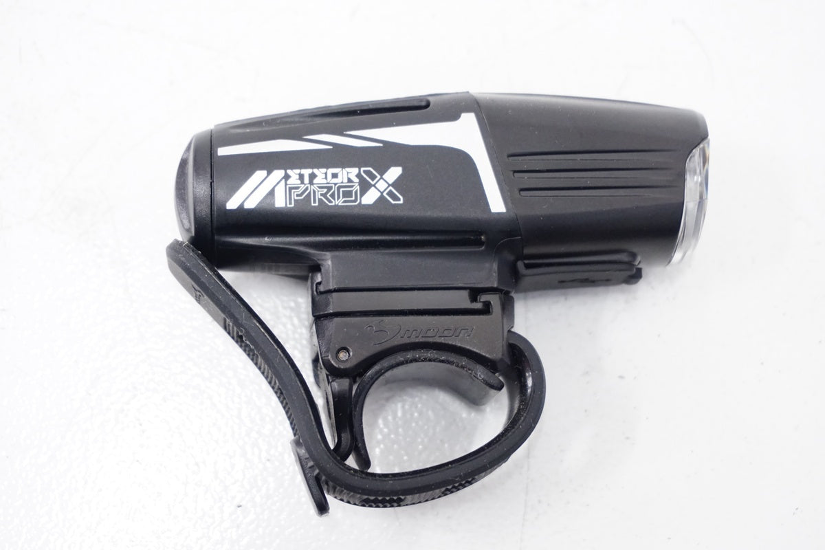 MOON「ムーン」 METEOR-X AUTO PRO フロントライト / 浜松店