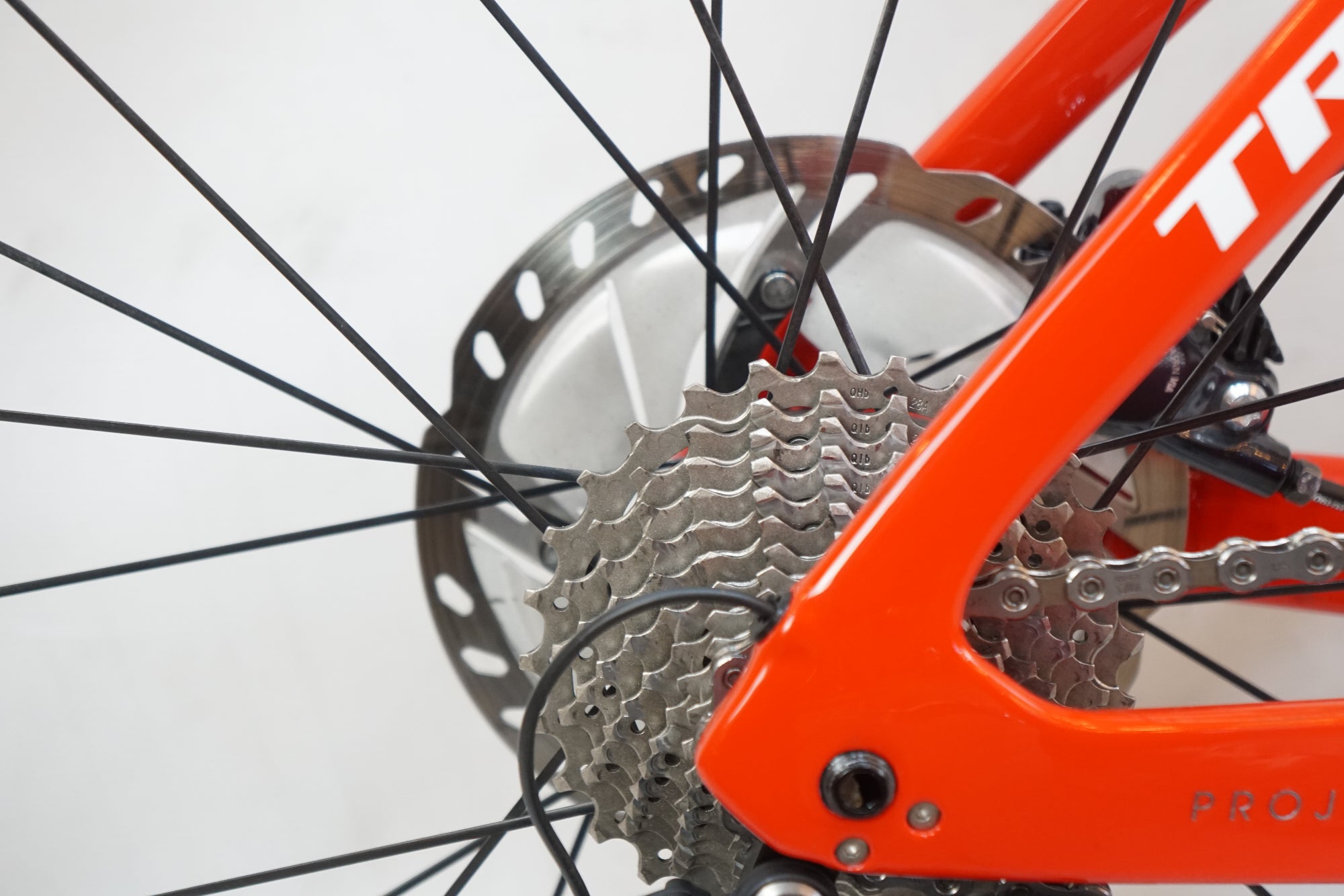 TREK 「トレック」 MADONE SLR7 DISC 2019年モデル ロードバイク / バイチャリ浦和ベース