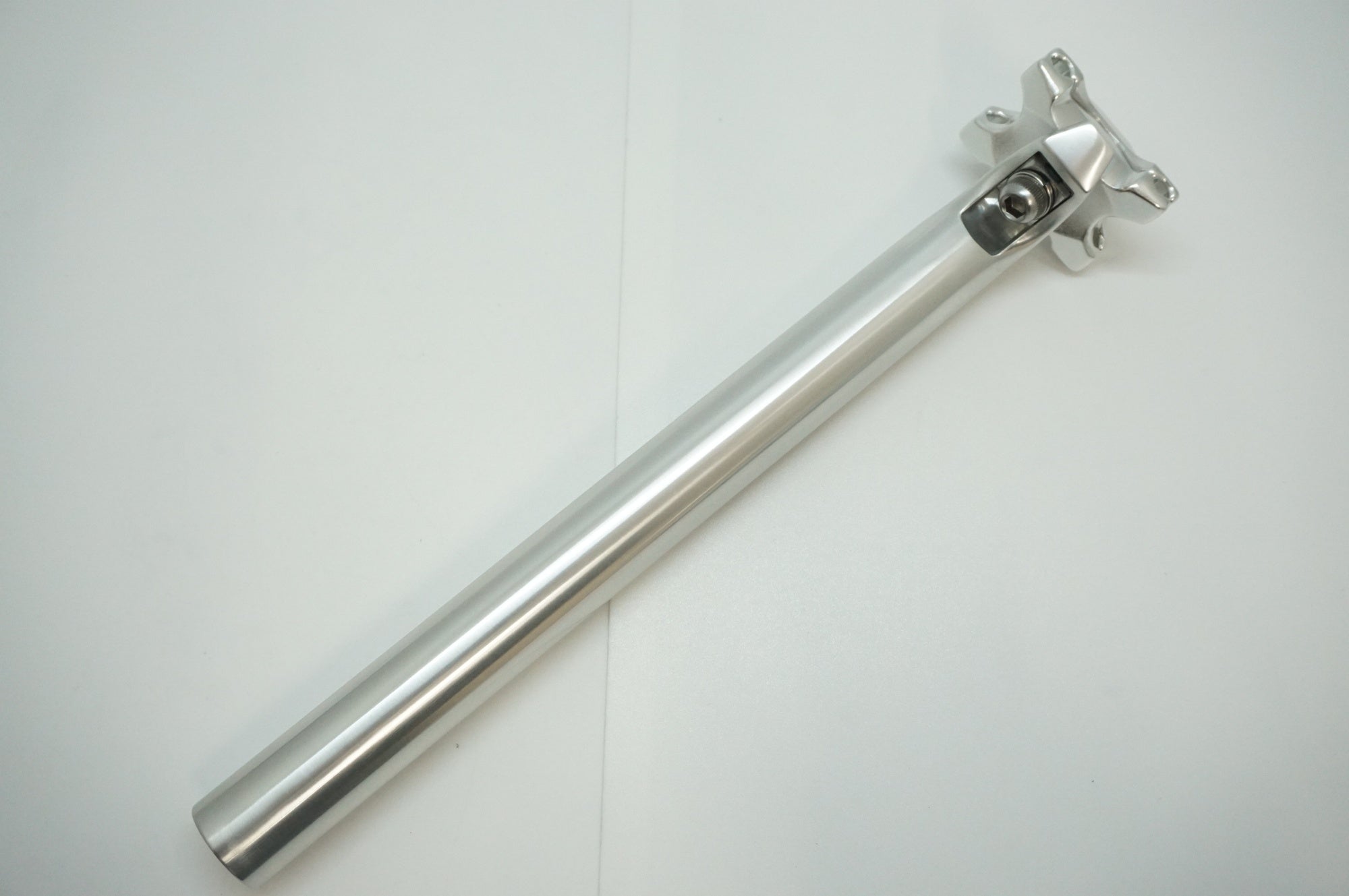 NITTO シートポスト S65 NITTO S65 シートポスト 27.2mm x 300mm [シルバー] 日東
