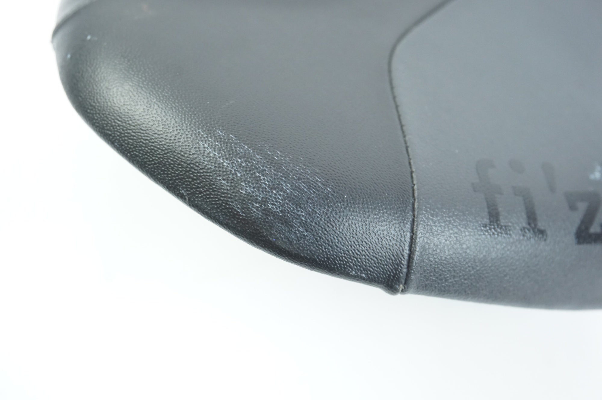 FIZIK 「フィジーク」 ANTARES R7 サドル / 中目黒店