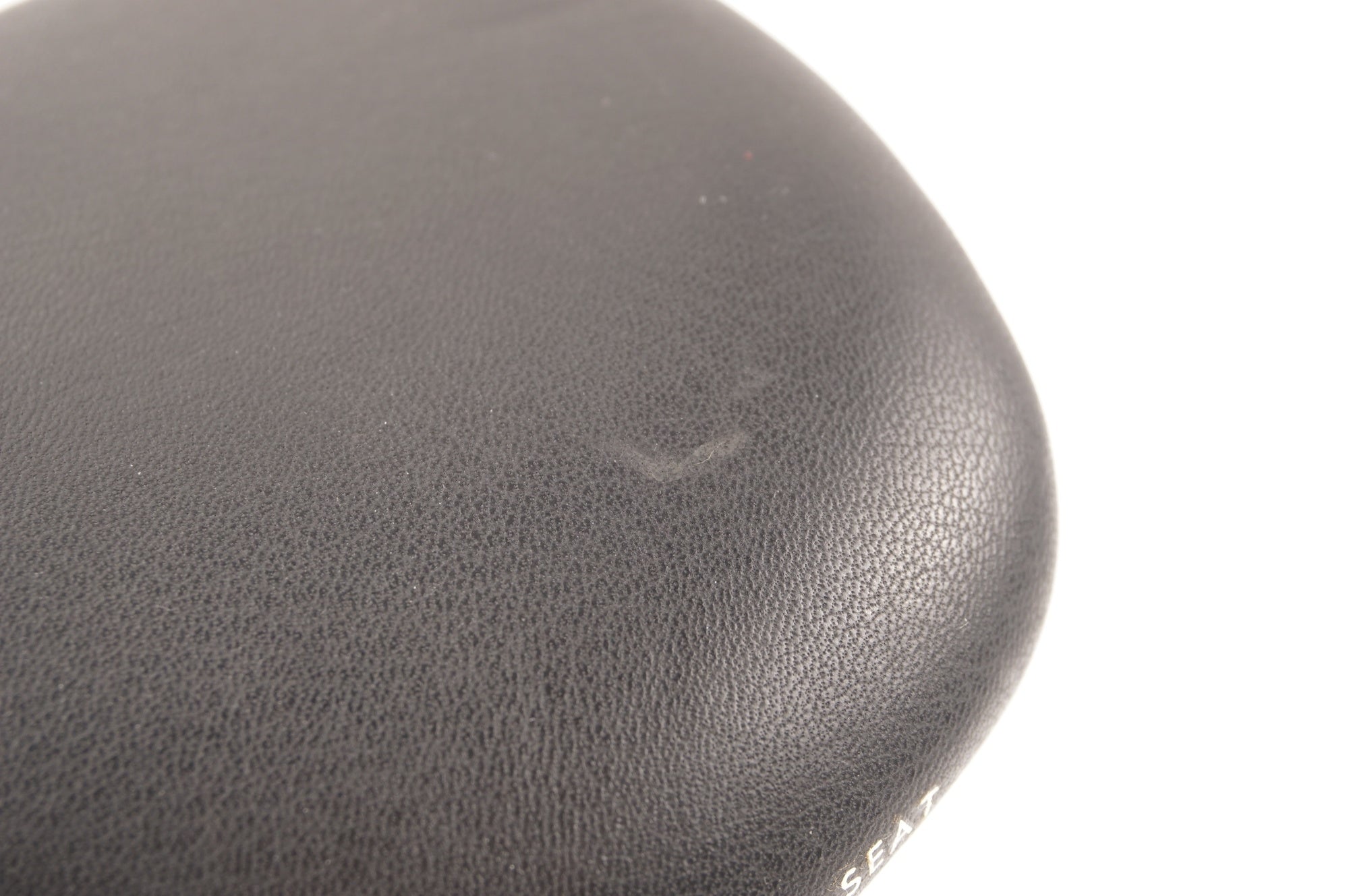 SELLE ITALIA 「セライタリア」 SINTESI サドル / 中目黒店