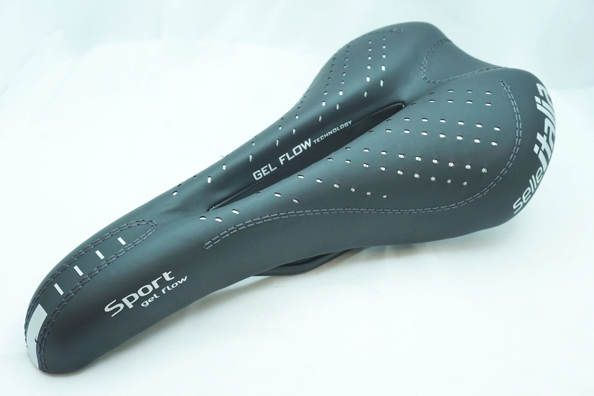 SELLE ITALIA 「セライタリア」 SPORT GEL FLOW サドル / 有明ガーデン店