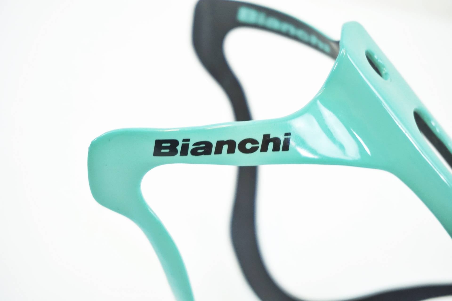 BIANCHI 「ビアンキ」 B131 UD3K カーボン ボトルケージ / 有明ガーデン店