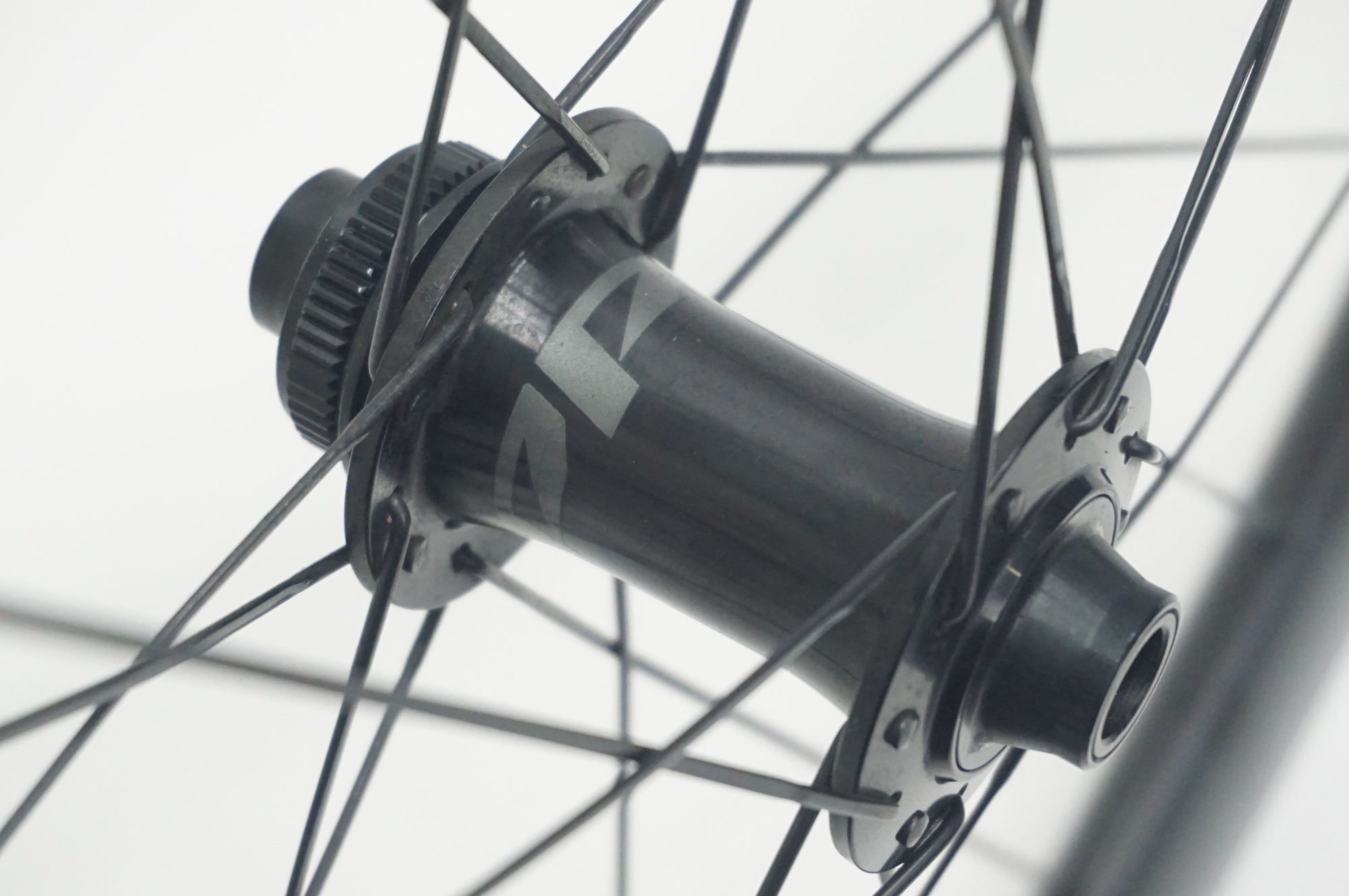 ZIPP 「ジップ」 303S DISC シマノ11速 ホイールセット / 福岡店
